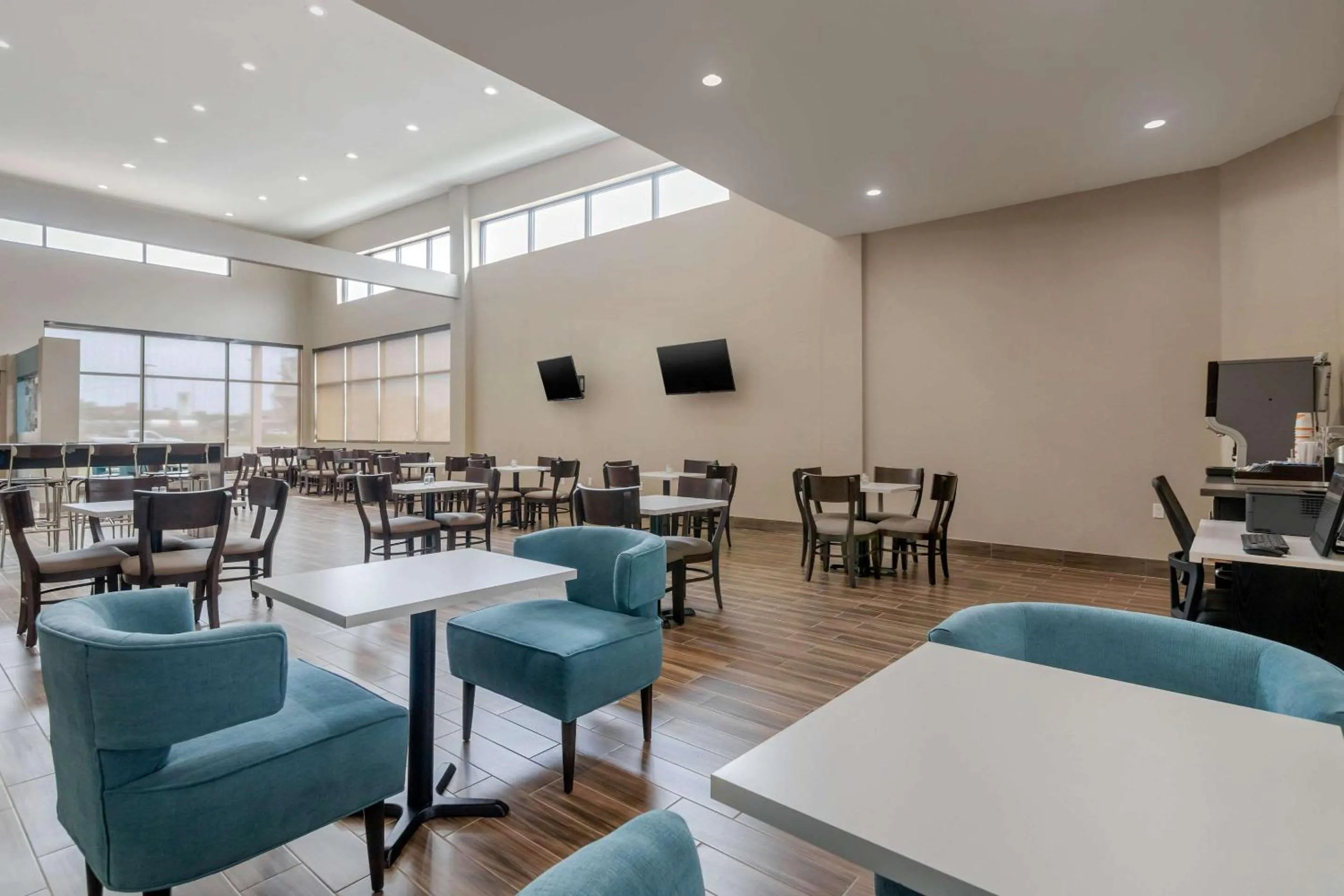 Restaurant/places to eat in Sleep Inn & Suites Bricktown - near Medical Center