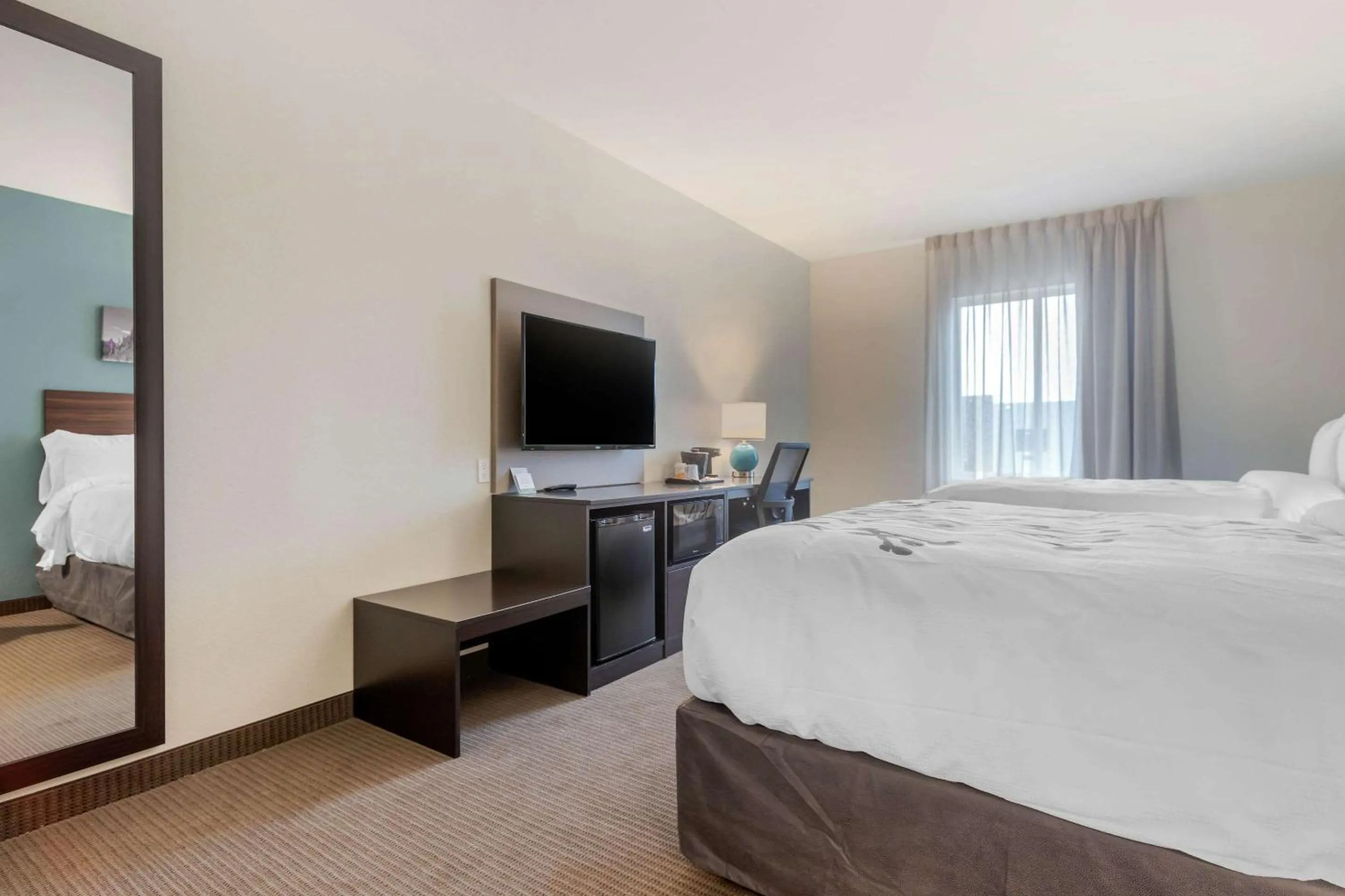 Photo of the whole room, Bed in Sleep Inn & Suites Bricktown - near Medical Center