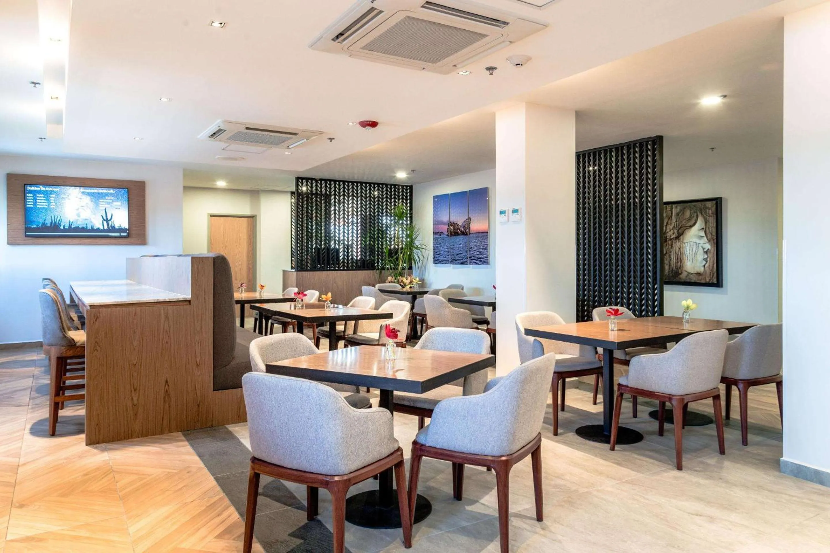 Restaurant/places to eat in Comfort Inn Hermosillo Aeropuerto