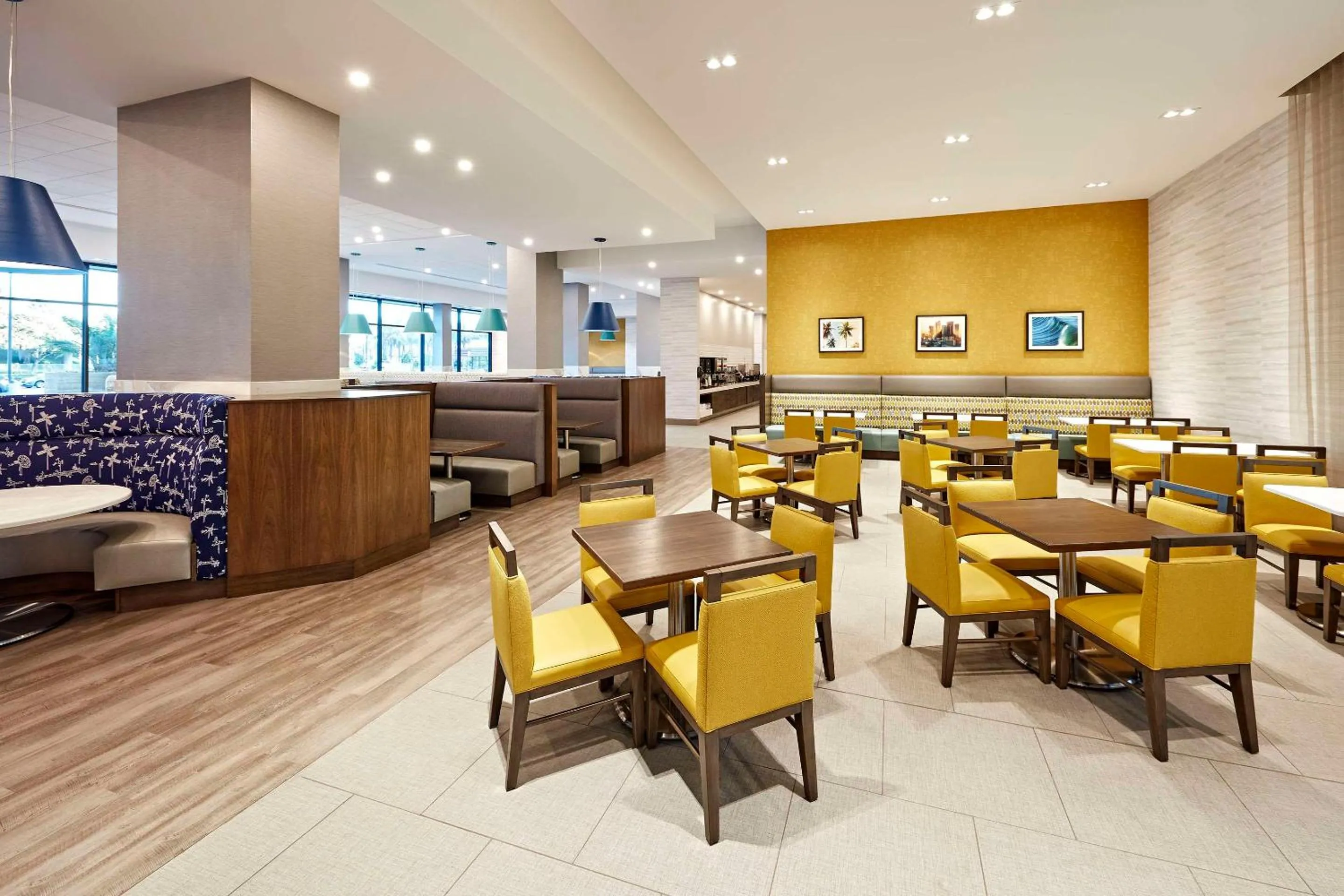 Breakfast in Cambria Hotel & Suites Anaheim Resort Area