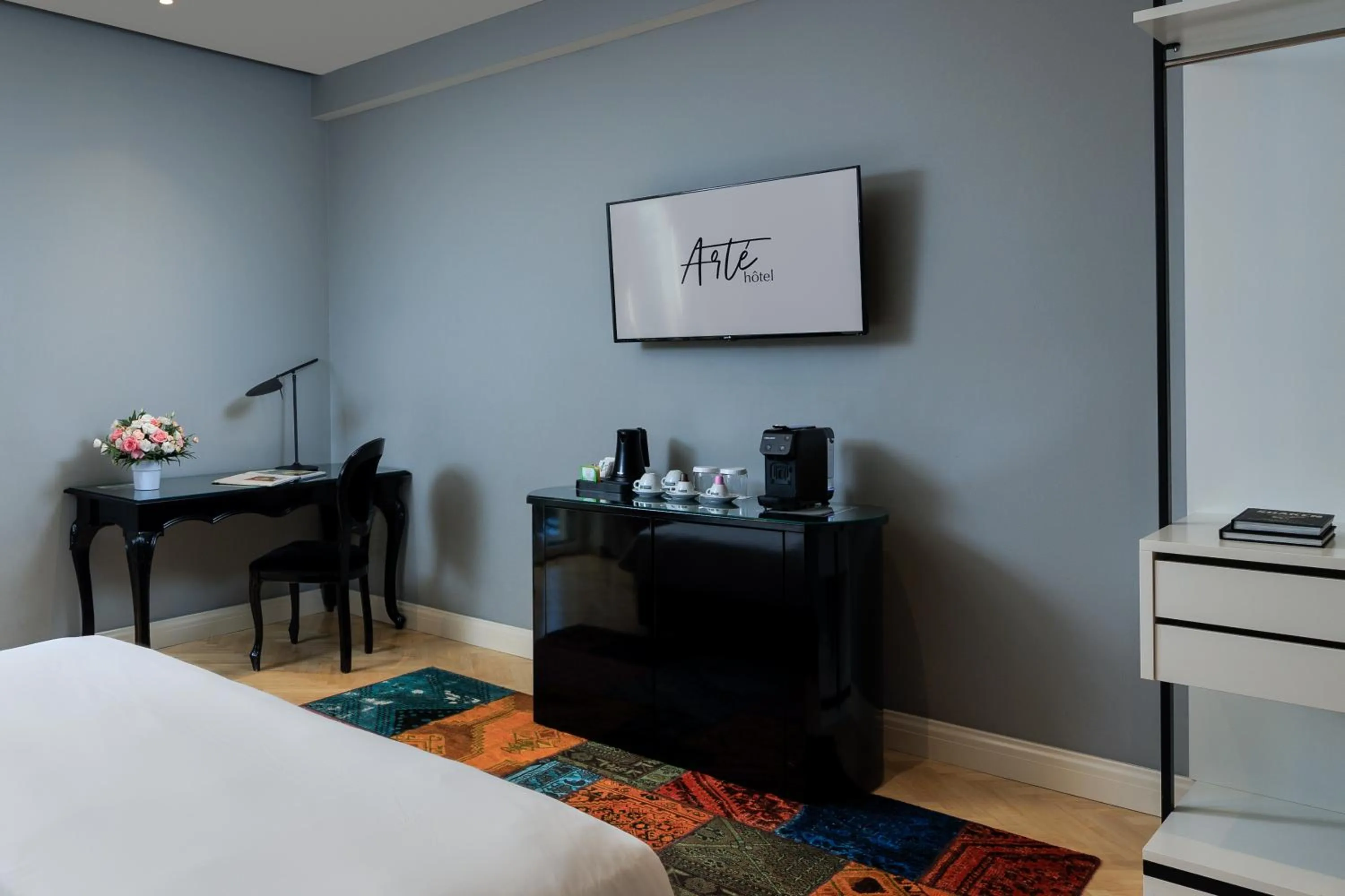 hair dresser, Bed in Arté Boutique Hotel