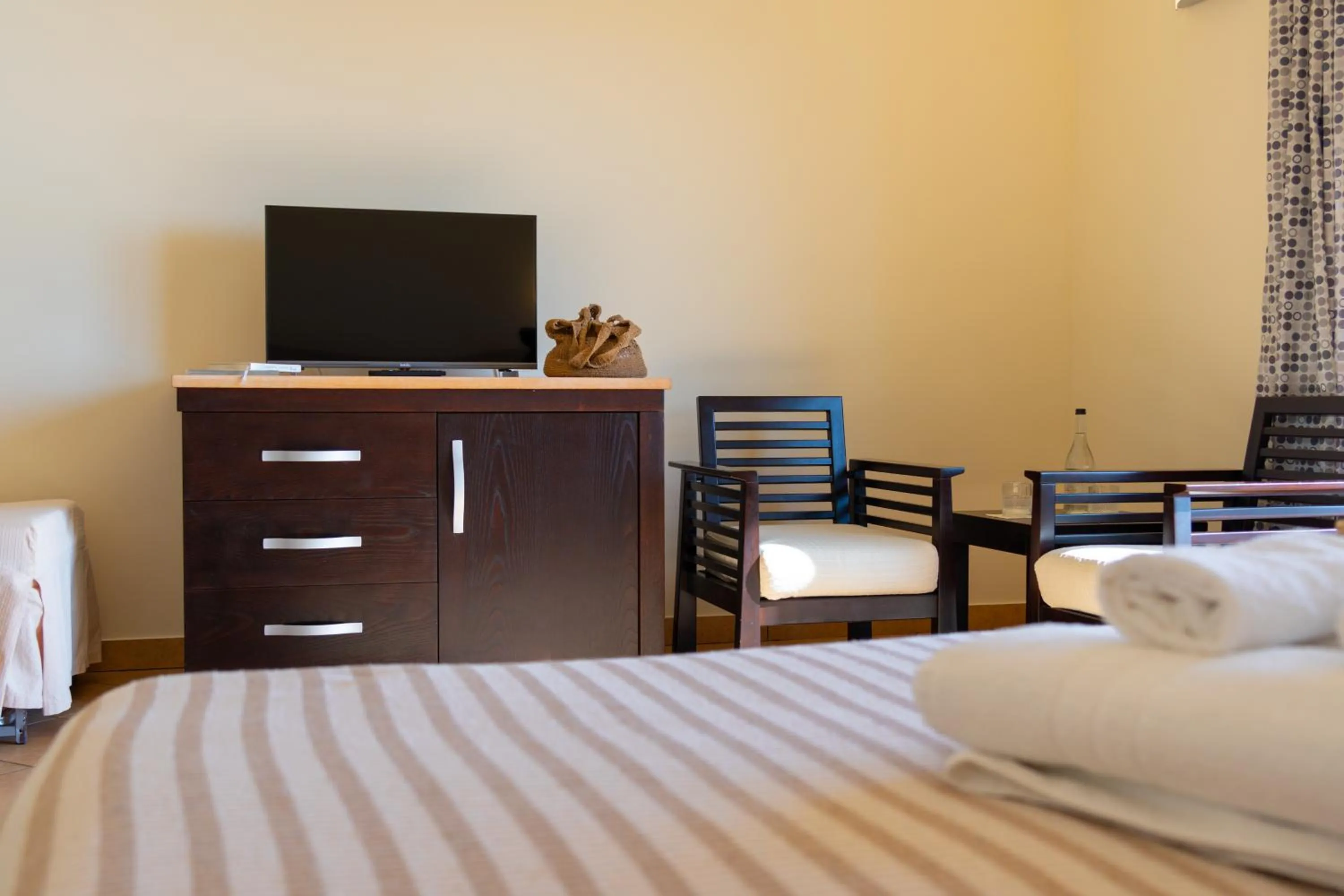 TV and multimedia, Bed in Hotel Garden