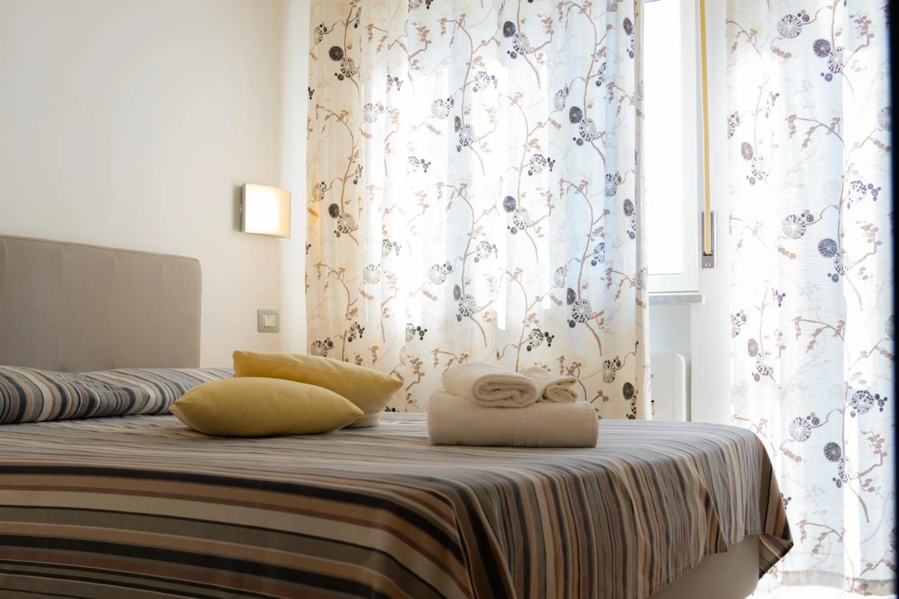 Family, Bed in Hotel Garden