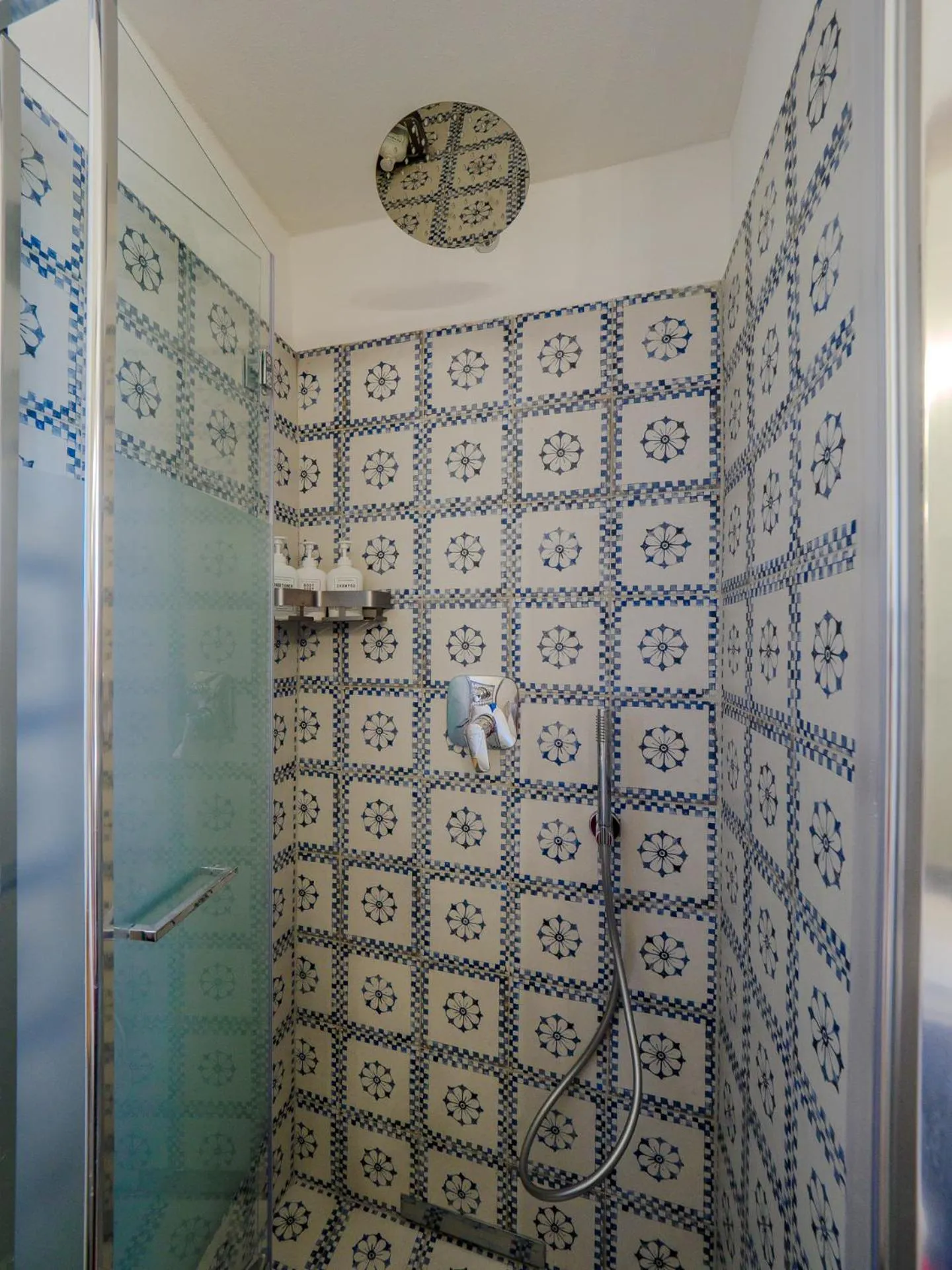 Shower in Ventu de Ma