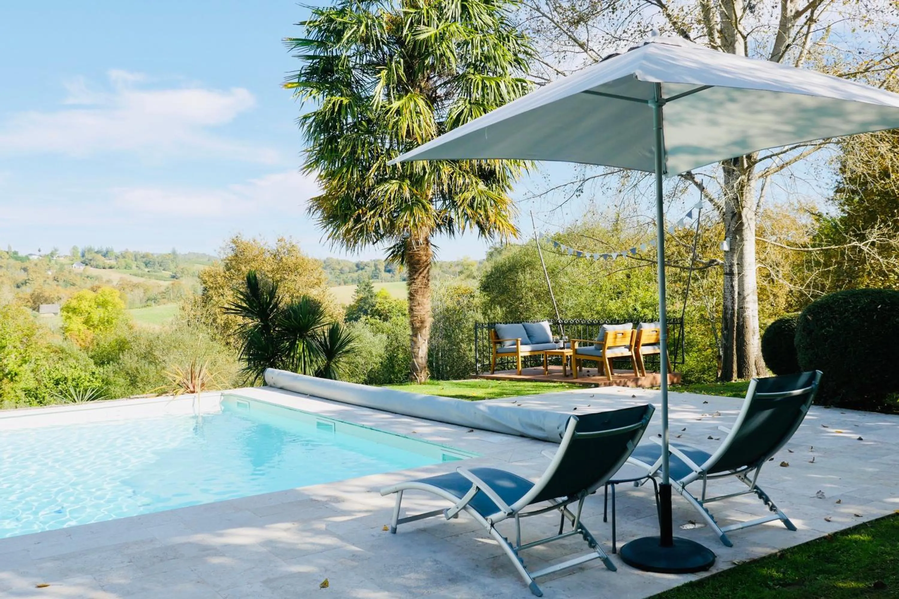 Swimming pool in Chambres d'Hôtes Secret Pyrenées