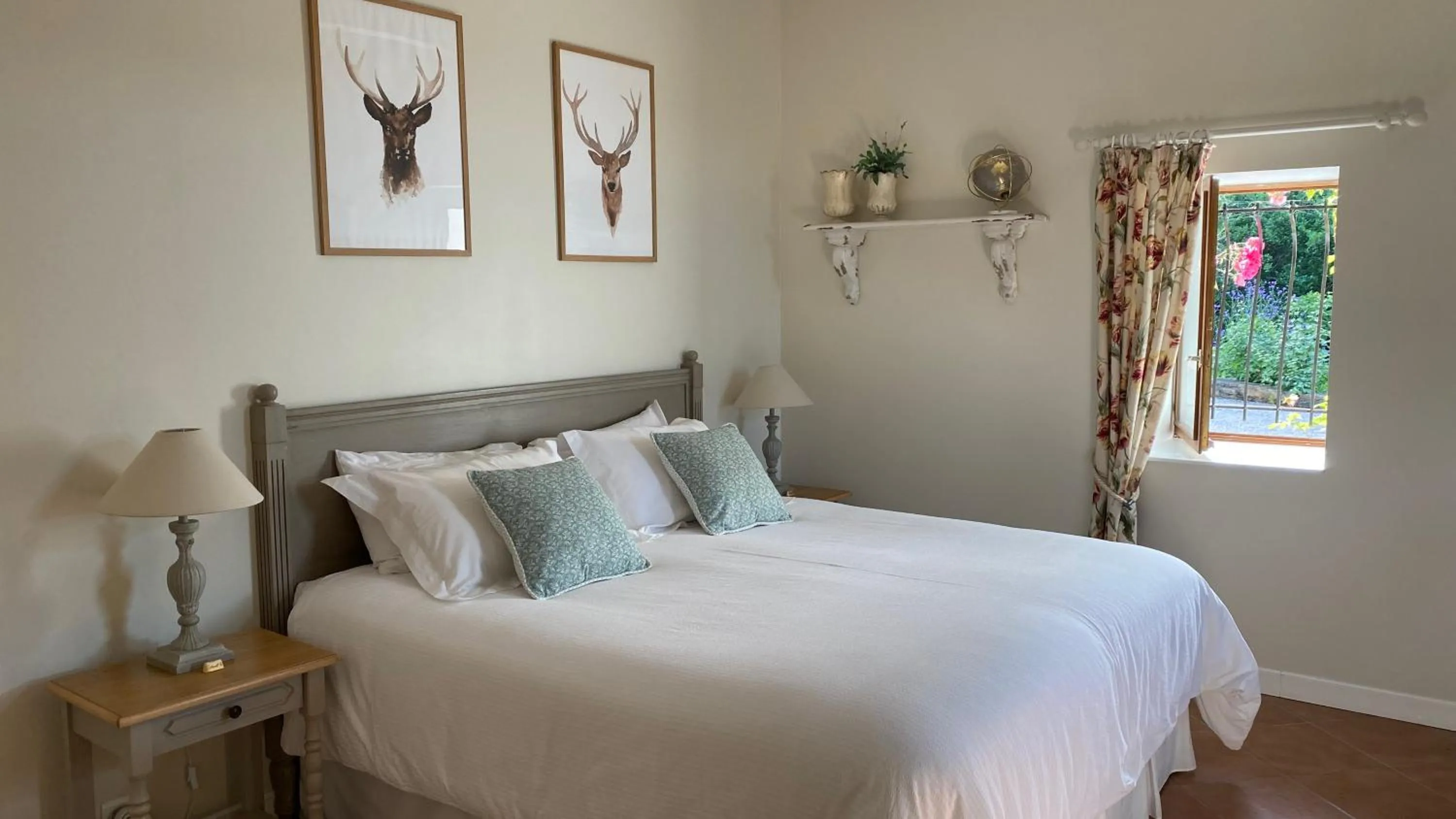 Bed in Chambres d'Hôtes Secret Pyrenées