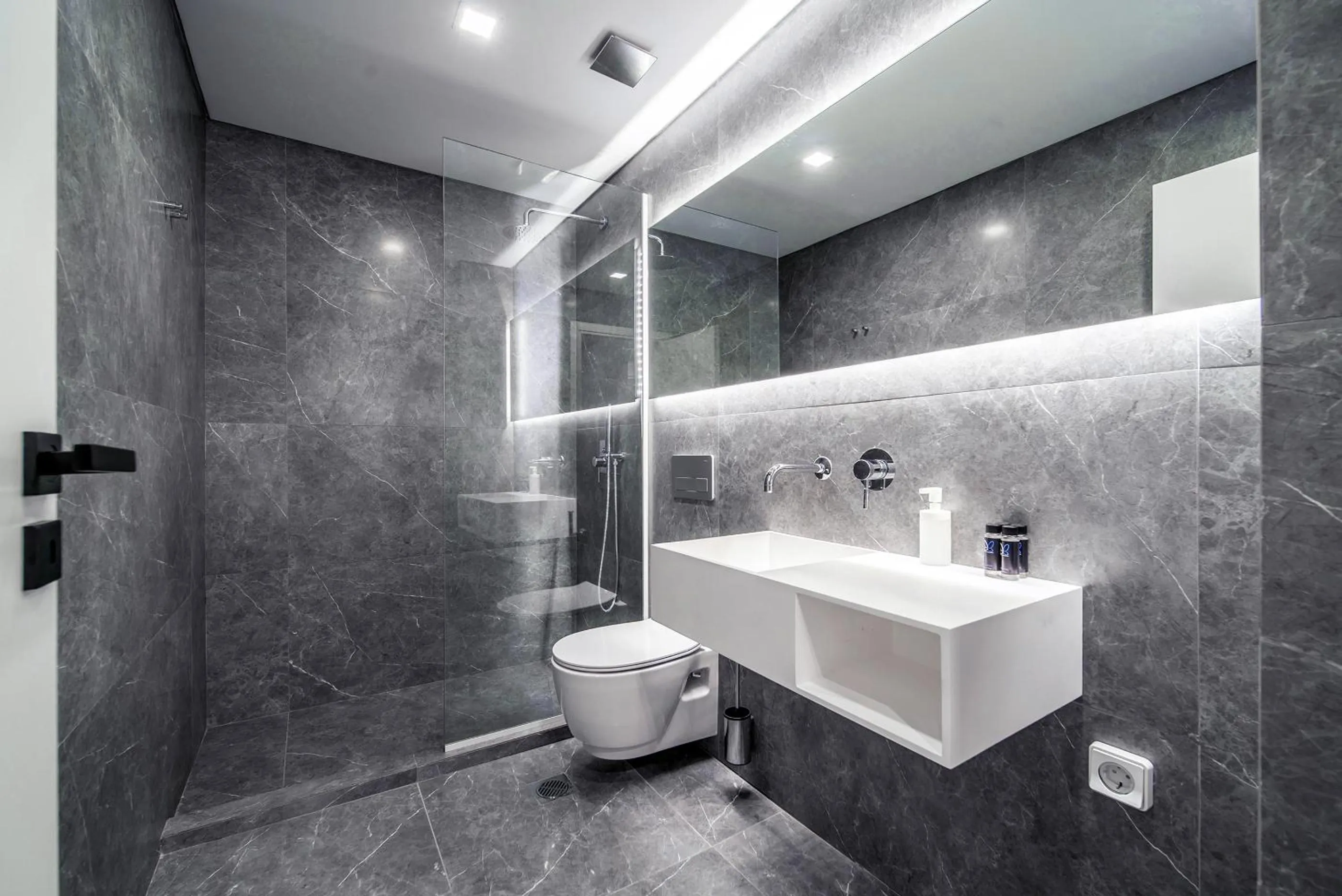 Shower in Heritage Boutique Apartments