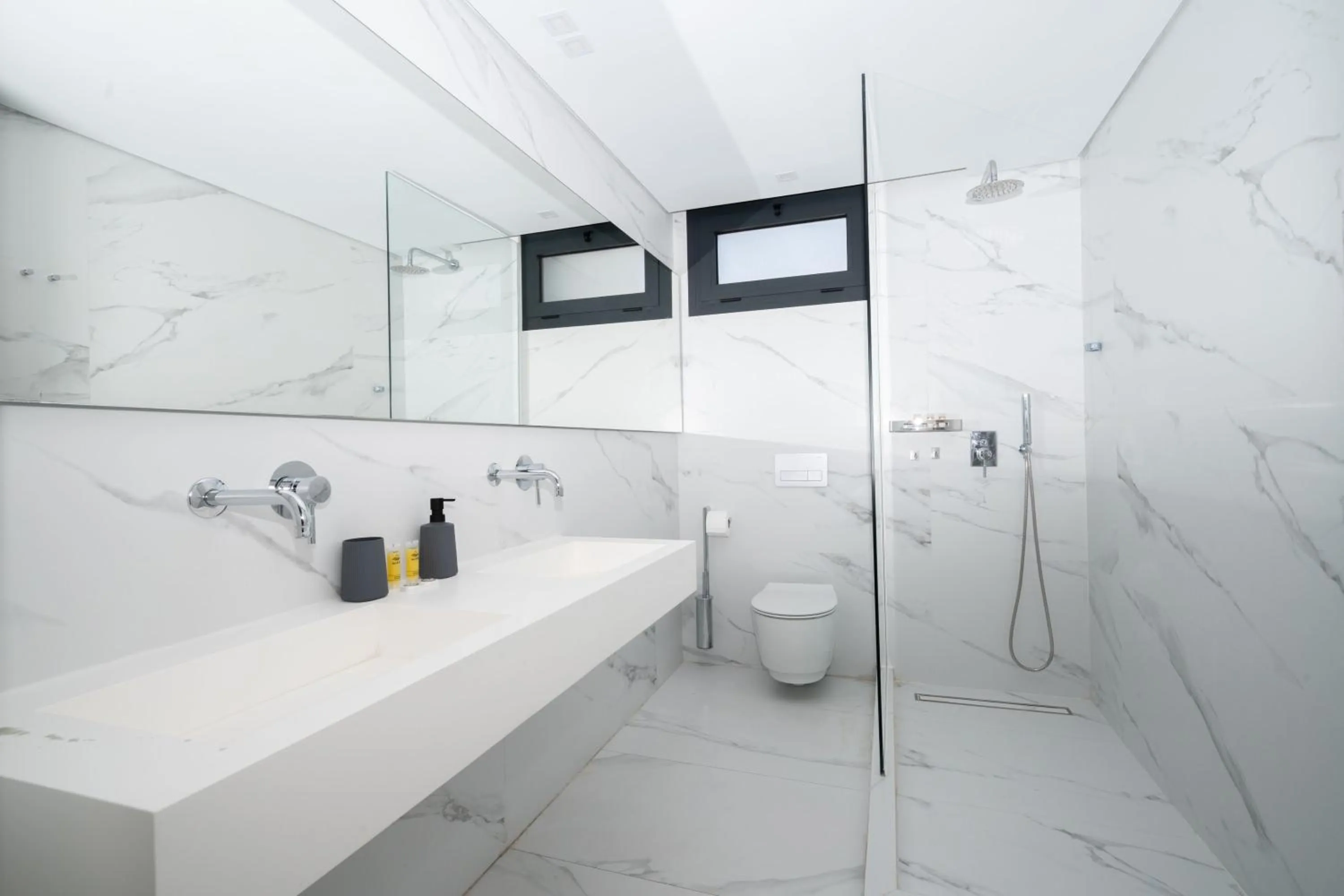 Shower in Heritage Boutique Apartments