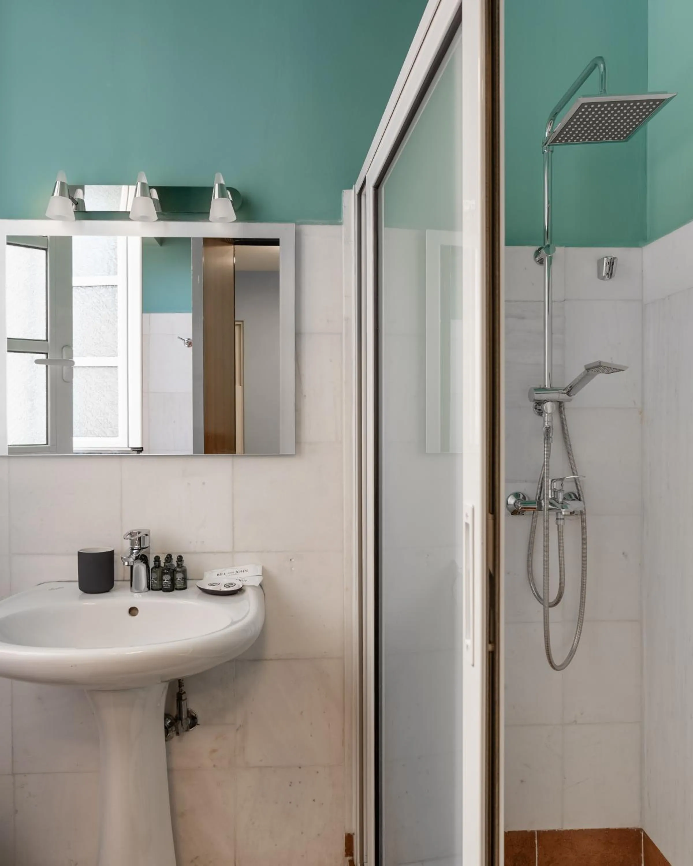 Shower in Monastiraki Urban Apartments