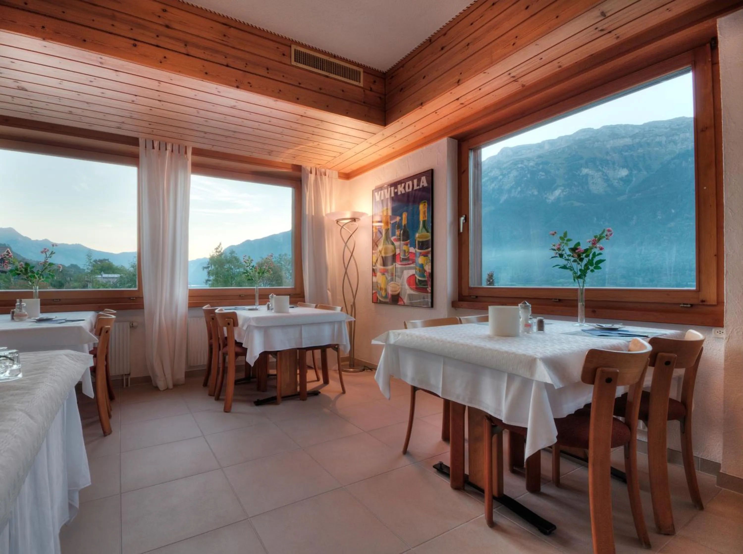 Restaurant/places to eat in Hotel Brienzersee