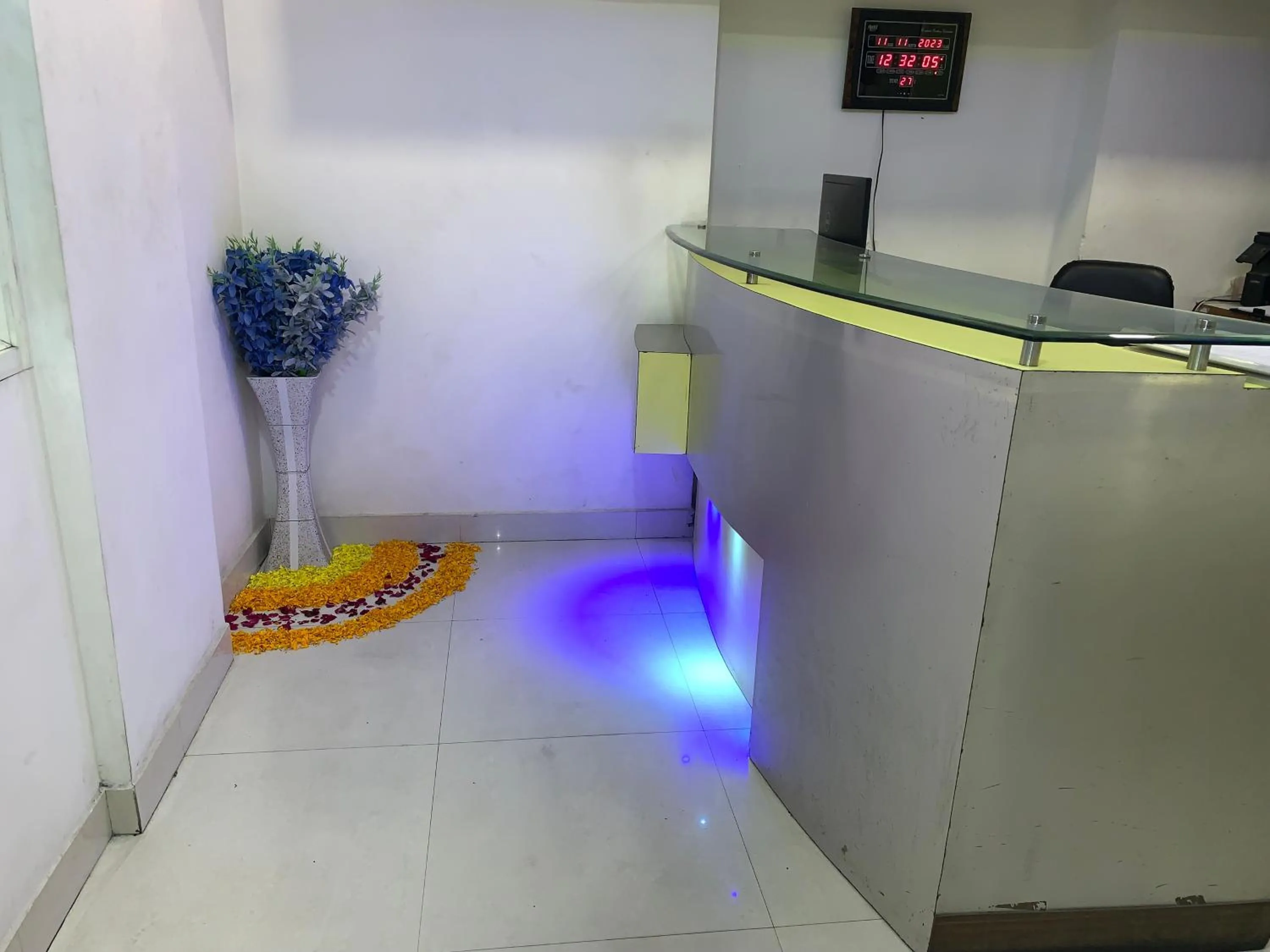 Lobby or reception in The JK Hotel Nr Railway Station