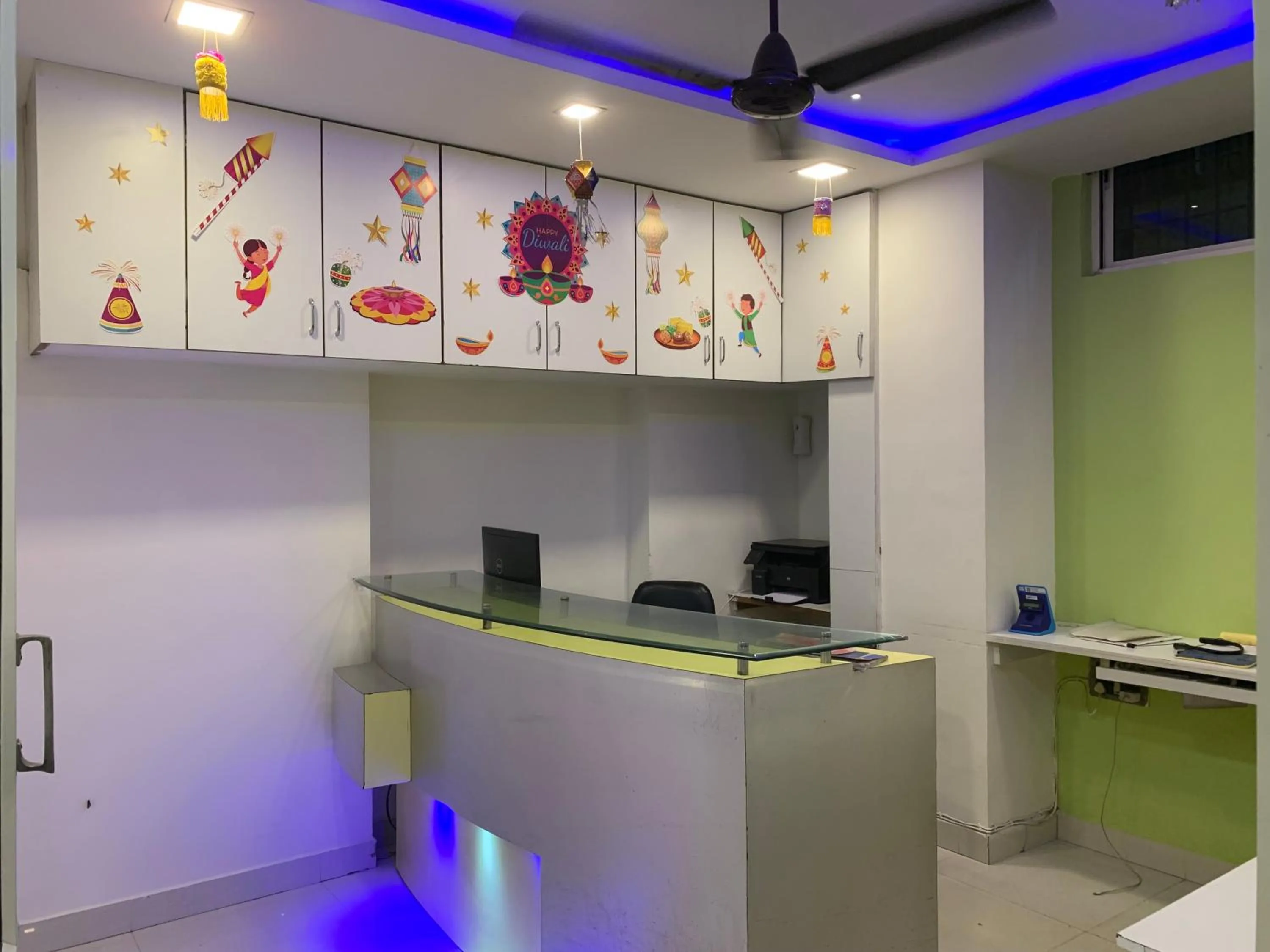 Lobby or reception in The JK Hotel Nr Railway Station