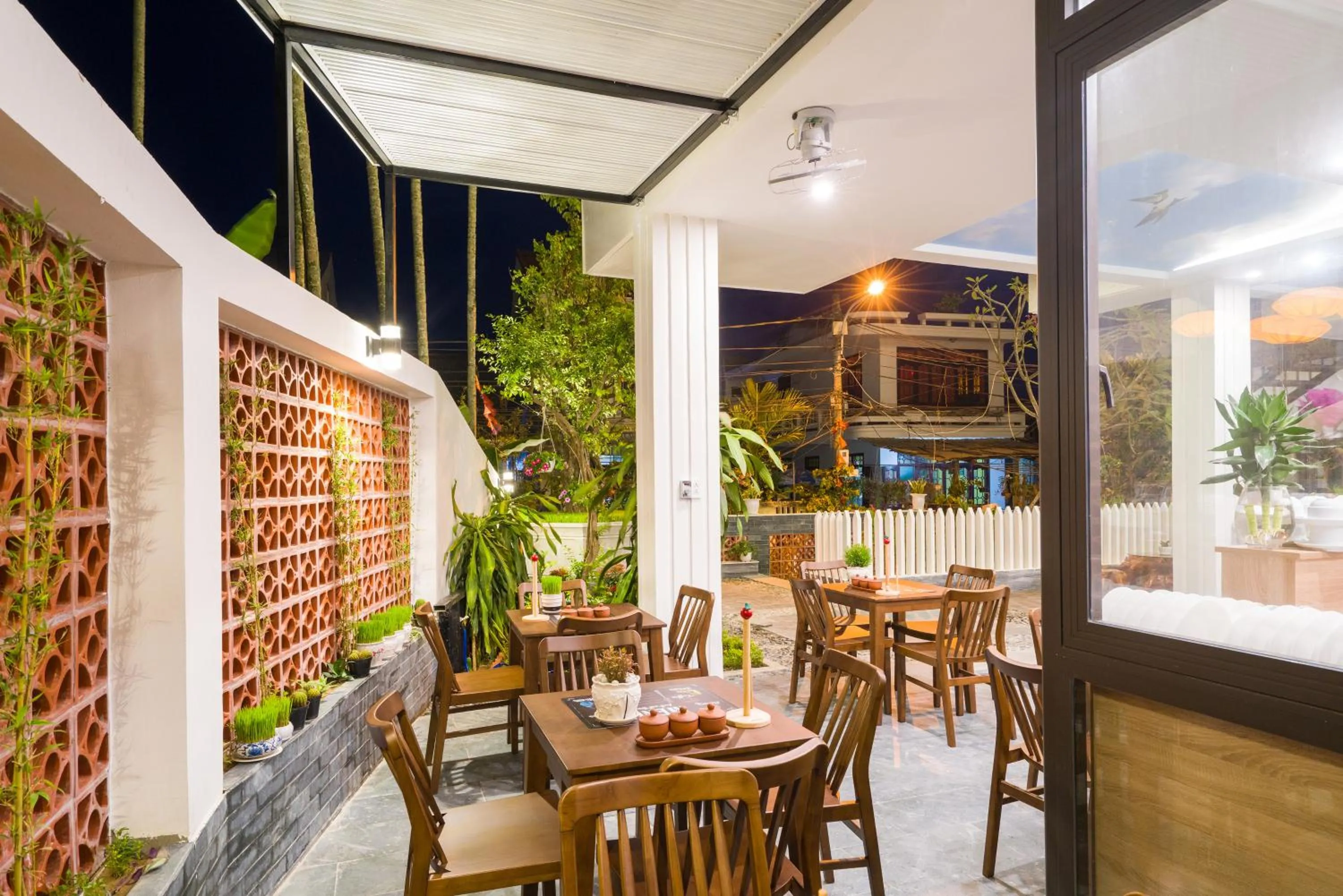 Restaurant/places to eat in Hoi An Grace River Villa