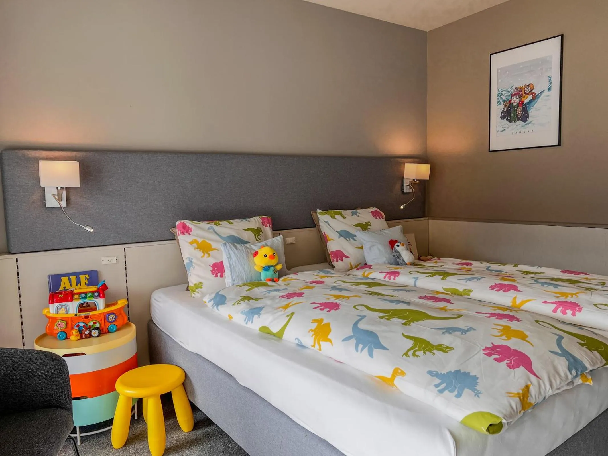 children, Bed in Seehotel Riviera at Lake Lucerne