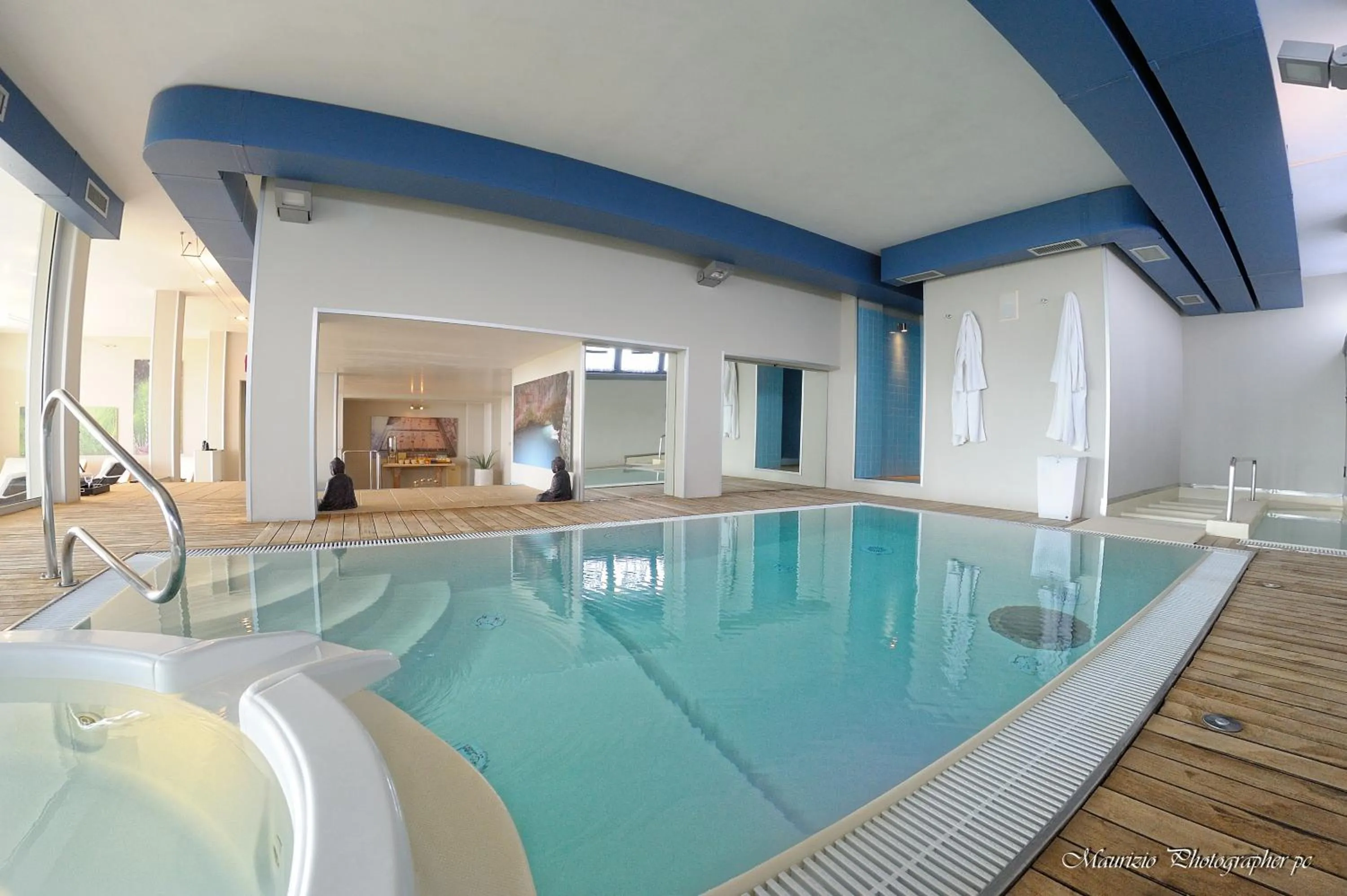 Swimming pool in Relais La Colombara Spa & Wellness