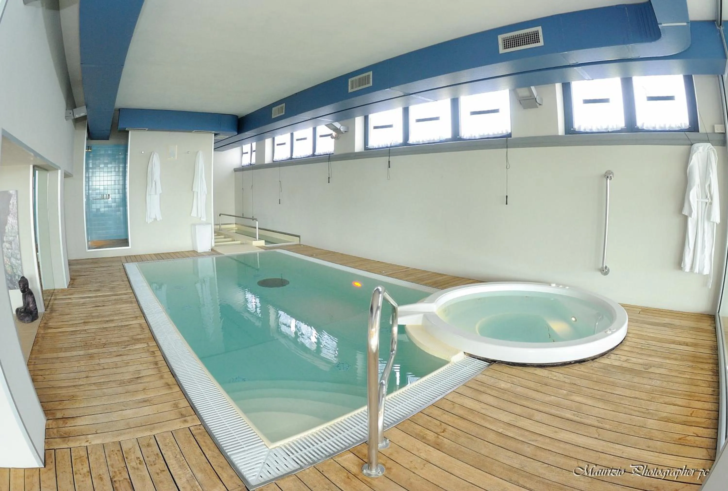 Swimming pool in Relais La Colombara Spa & Wellness