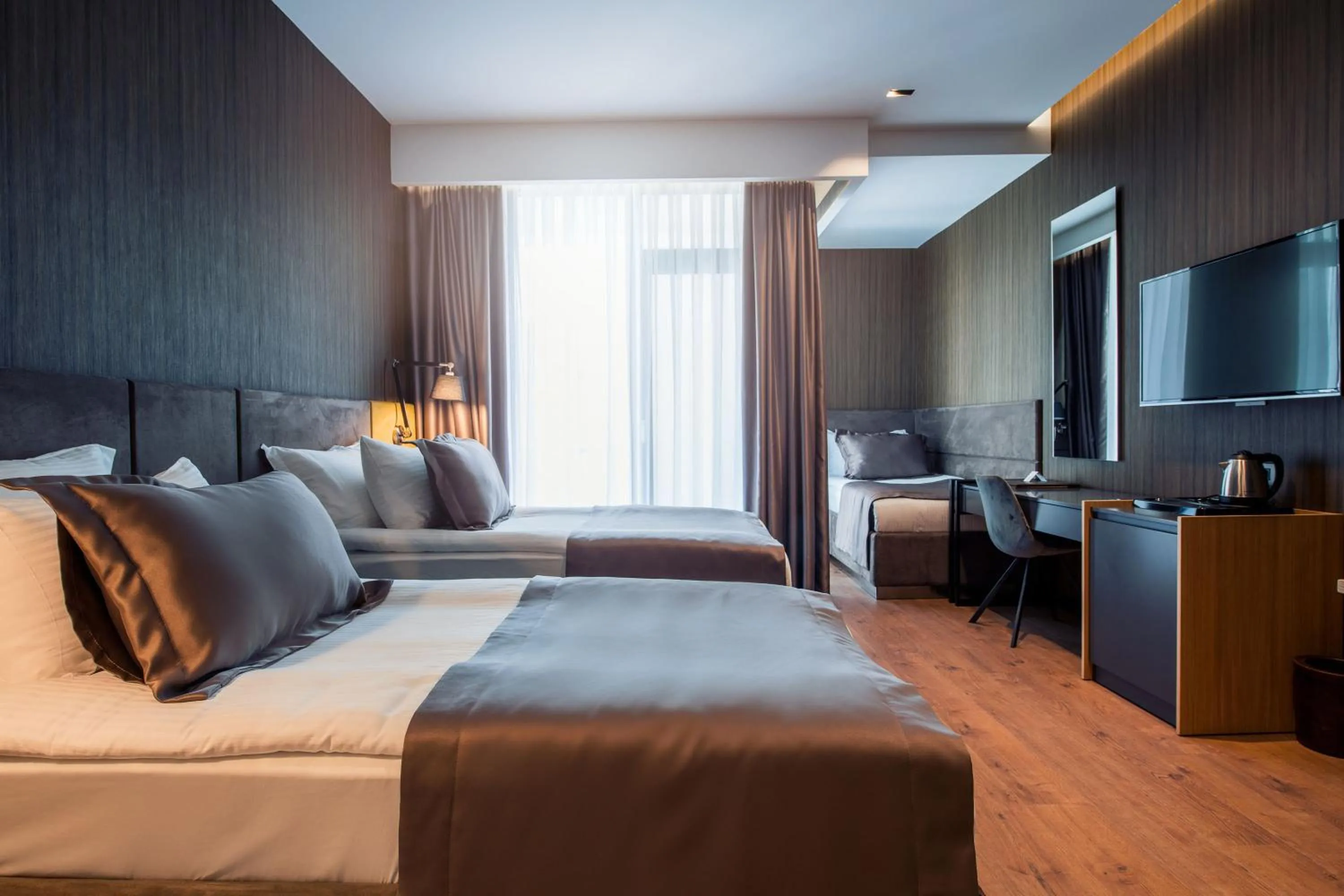 Coffee/tea facilities, Bed in Seraphine Plaza