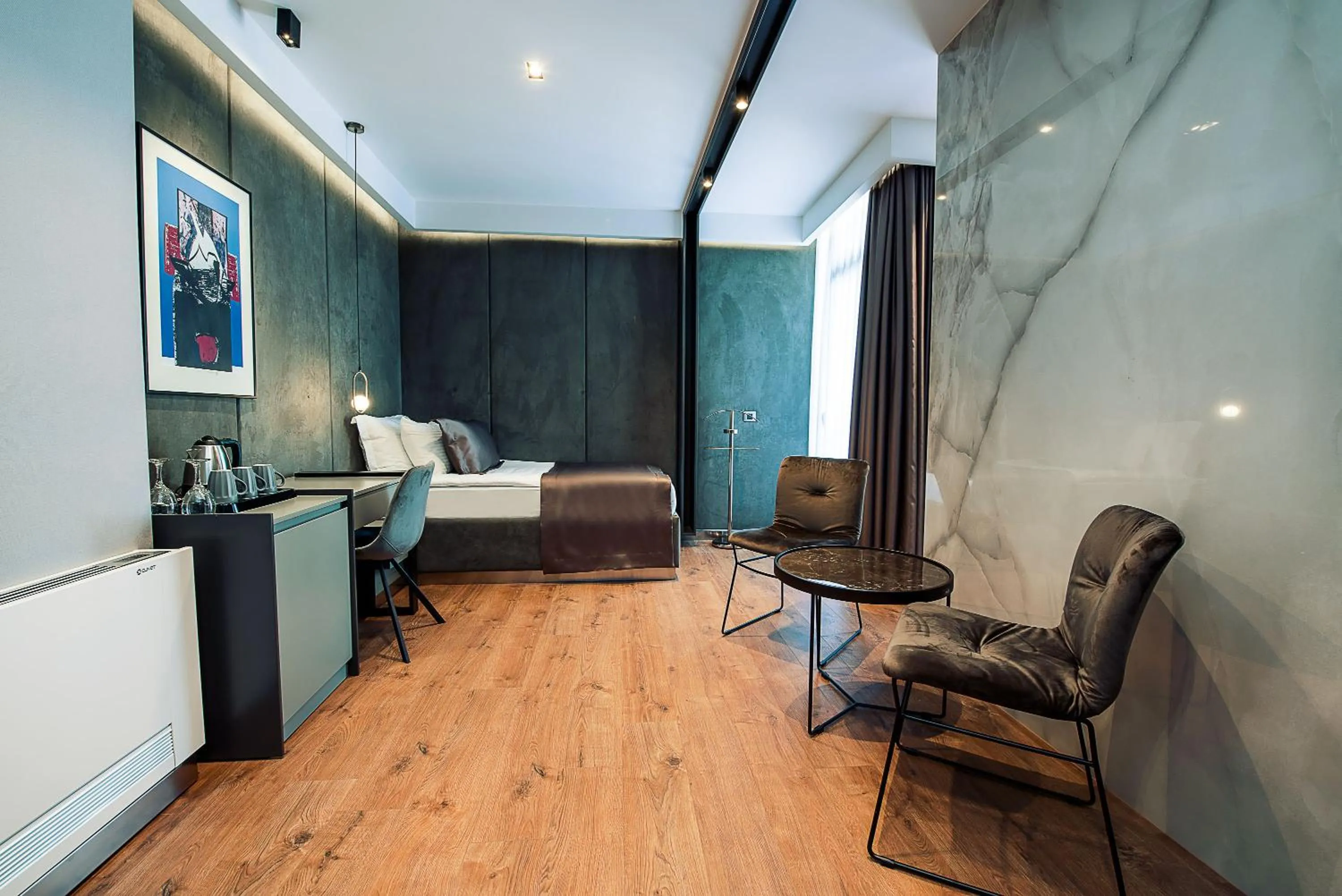 Coffee/tea facilities in Seraphine Plaza