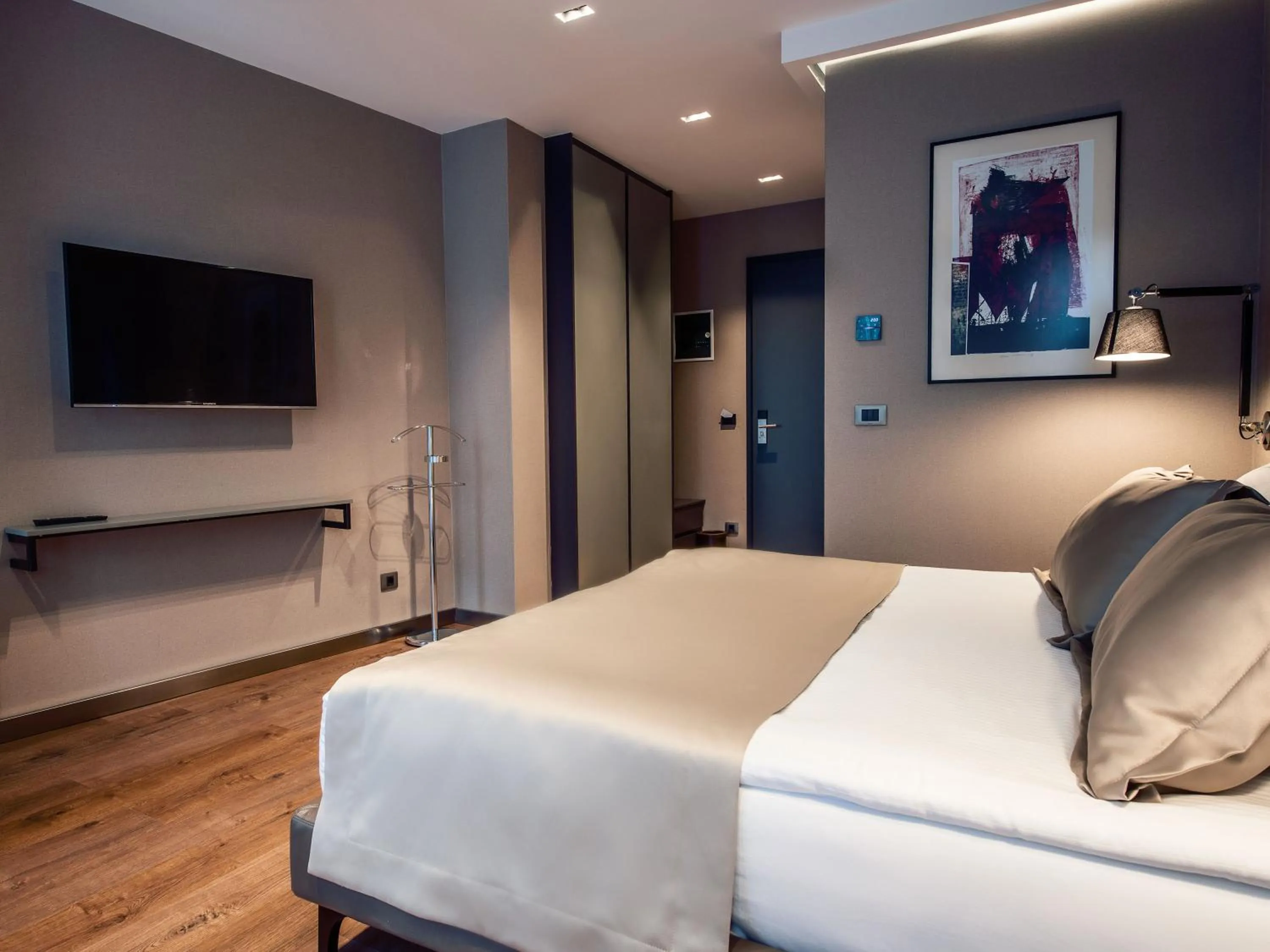 TV and multimedia, Bed in Seraphine Plaza