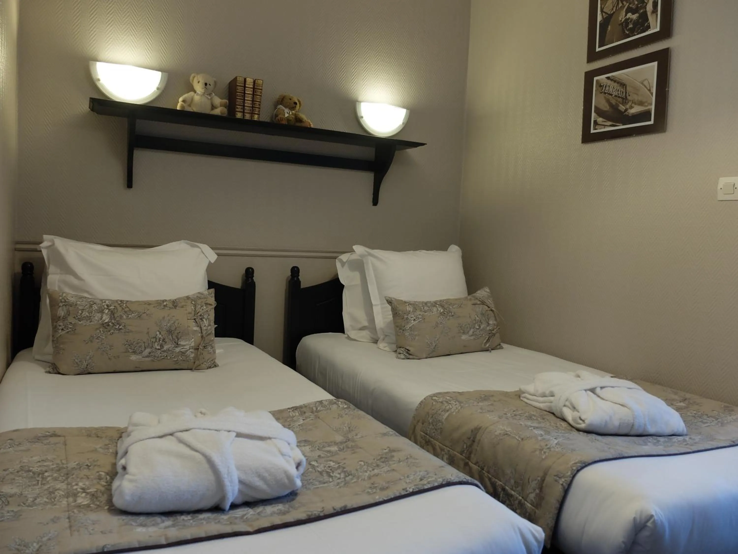 Bedroom in Aux Temps d'Em