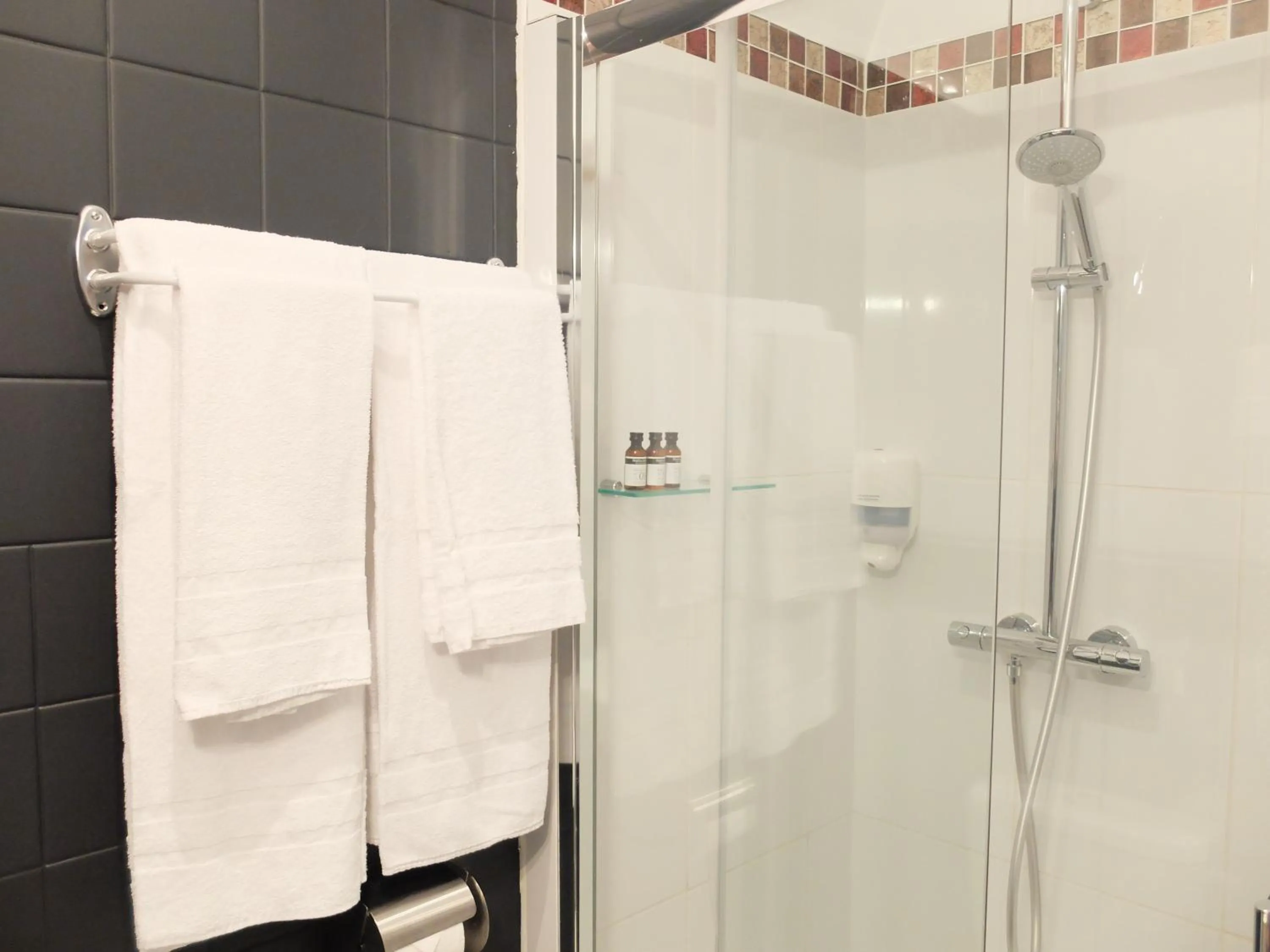 Bathroom in Aux Temps d'Em