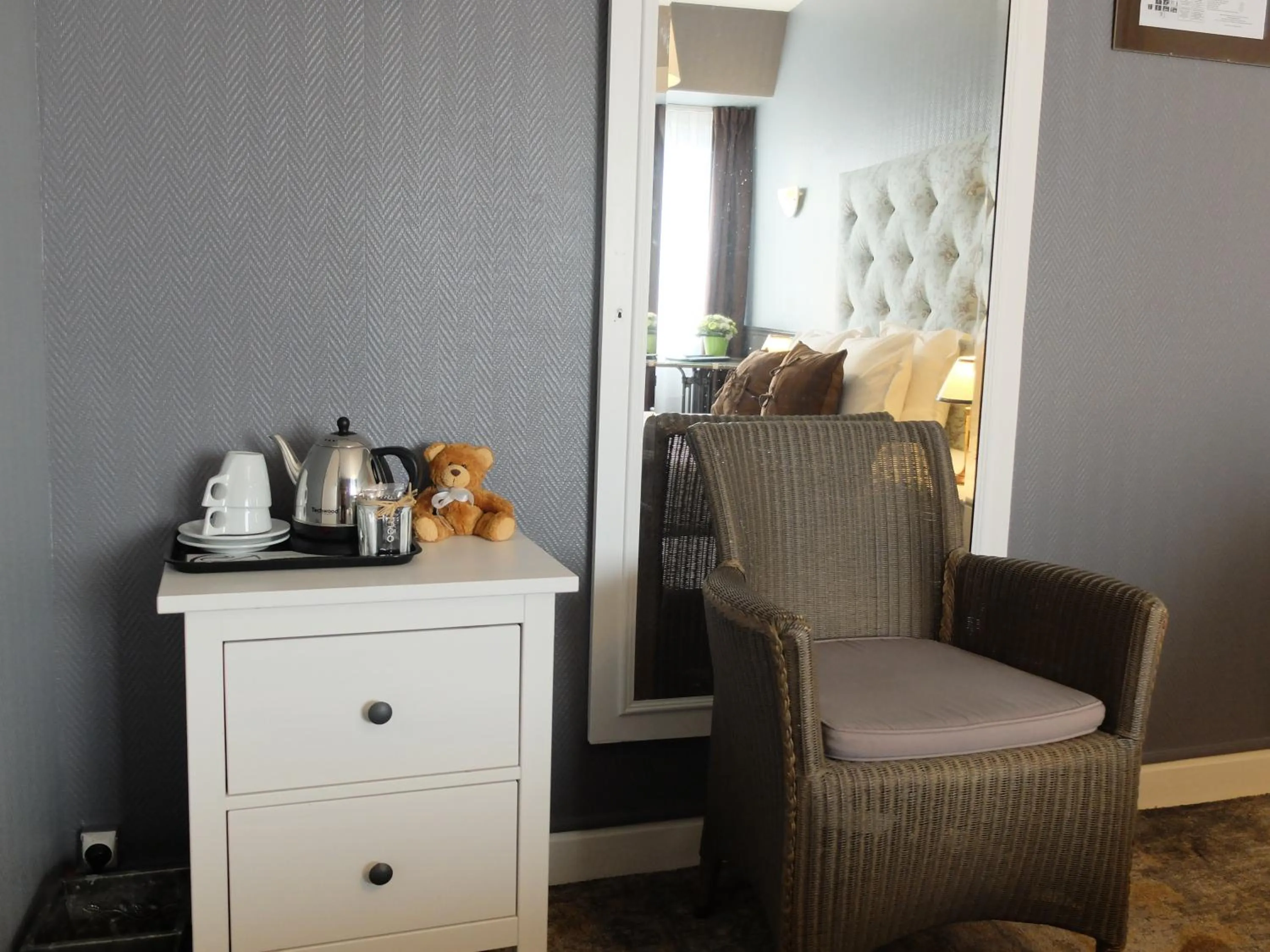 Bedroom in Aux Temps d'Em