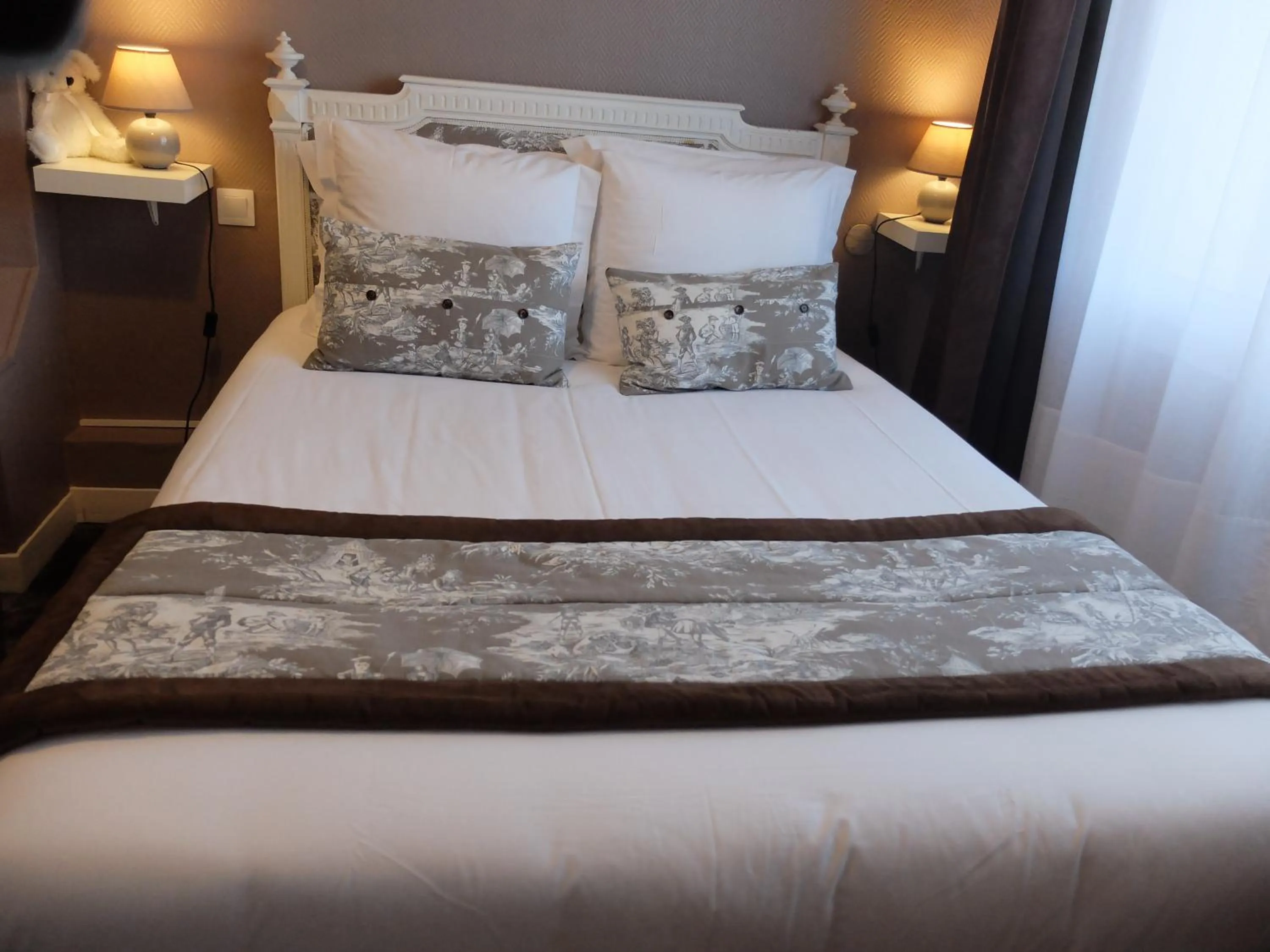 Bedroom in Aux Temps d'Em