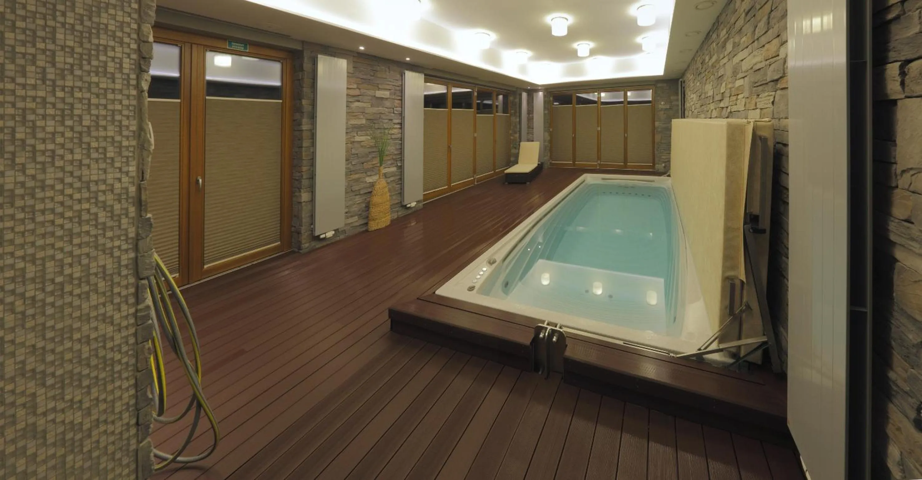 Swimming pool in Esmarin wellness hotel