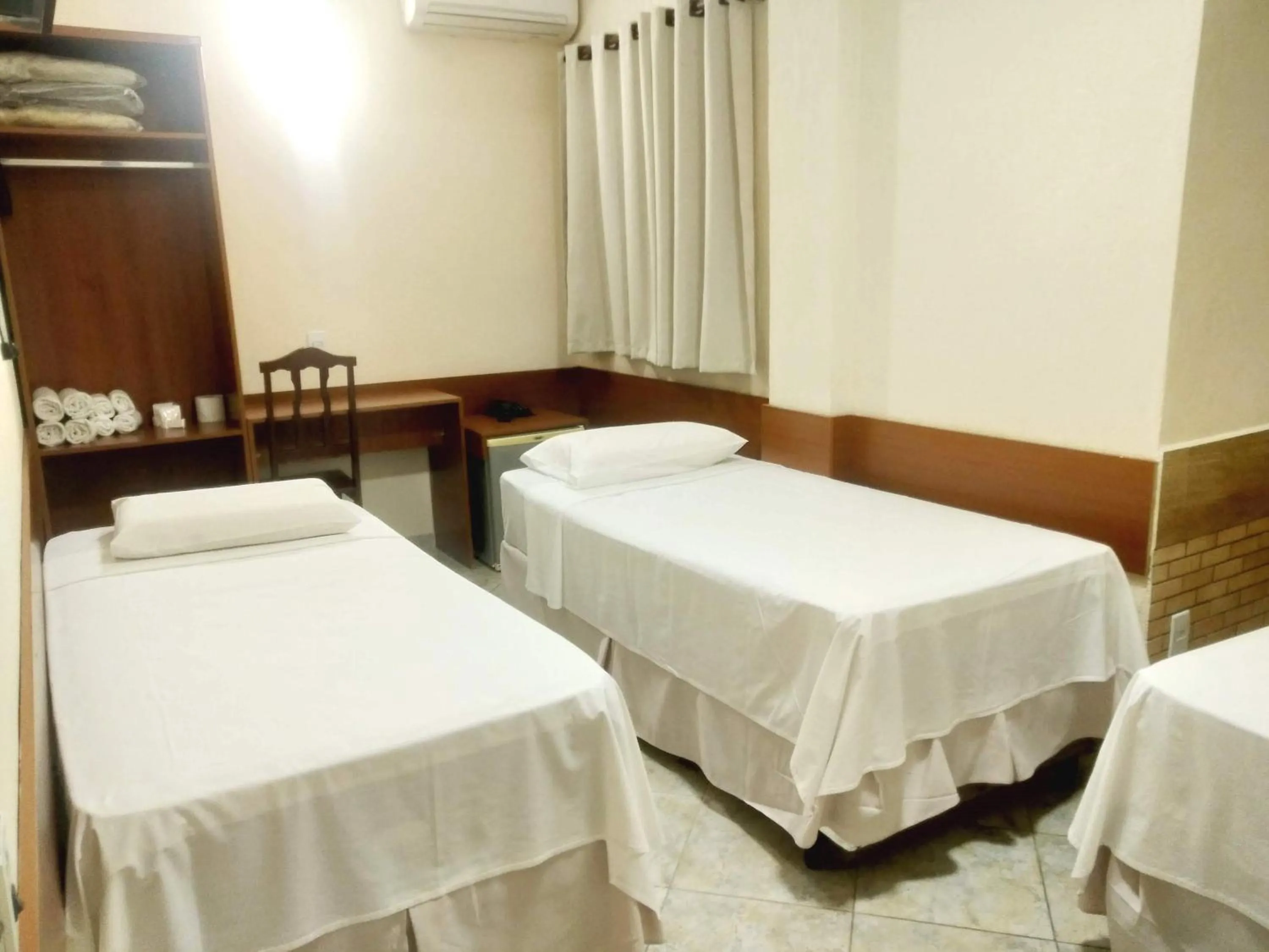 Bedroom in Lelis Hotel