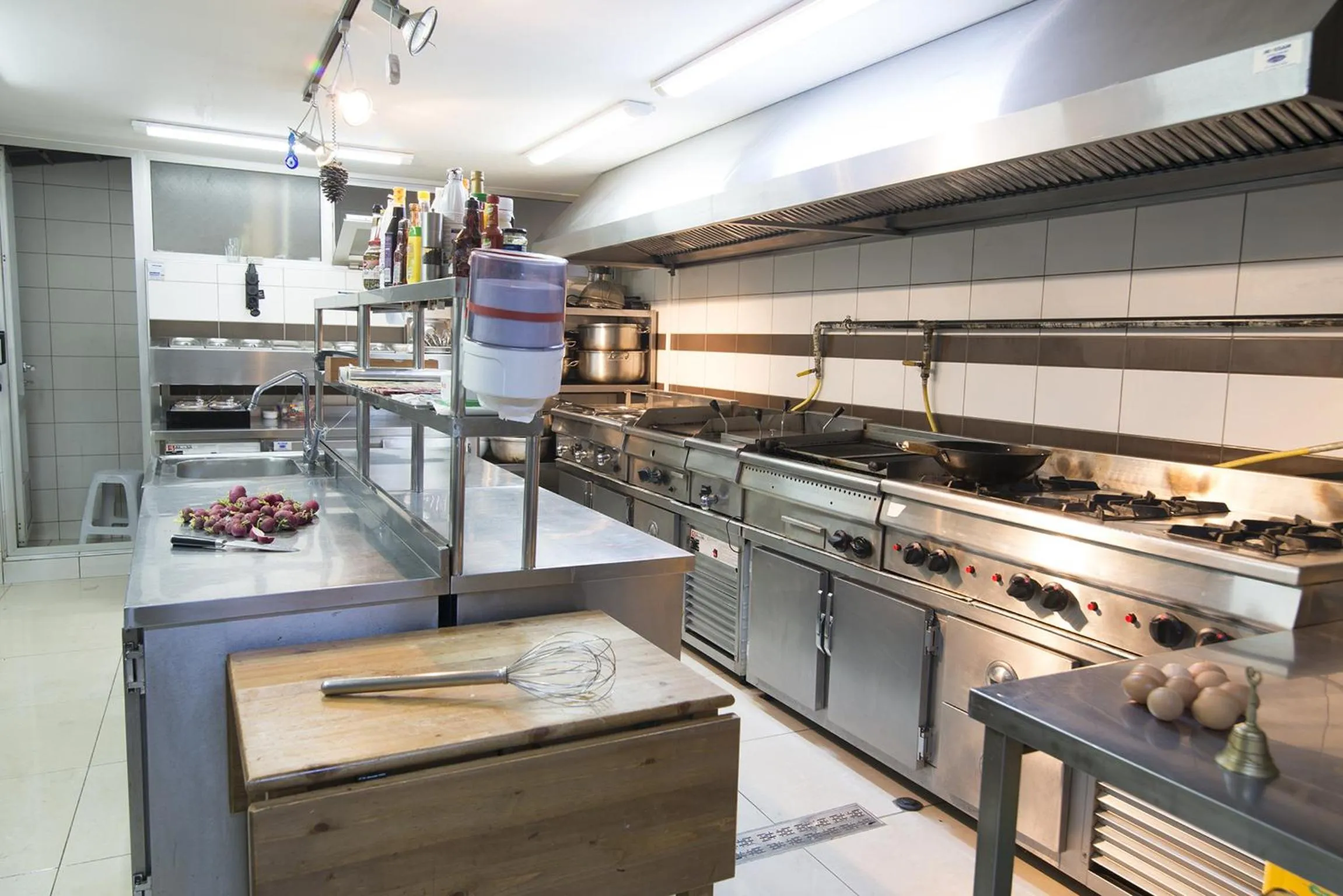 Restaurant/places to eat in Cumbali Suite Hotel