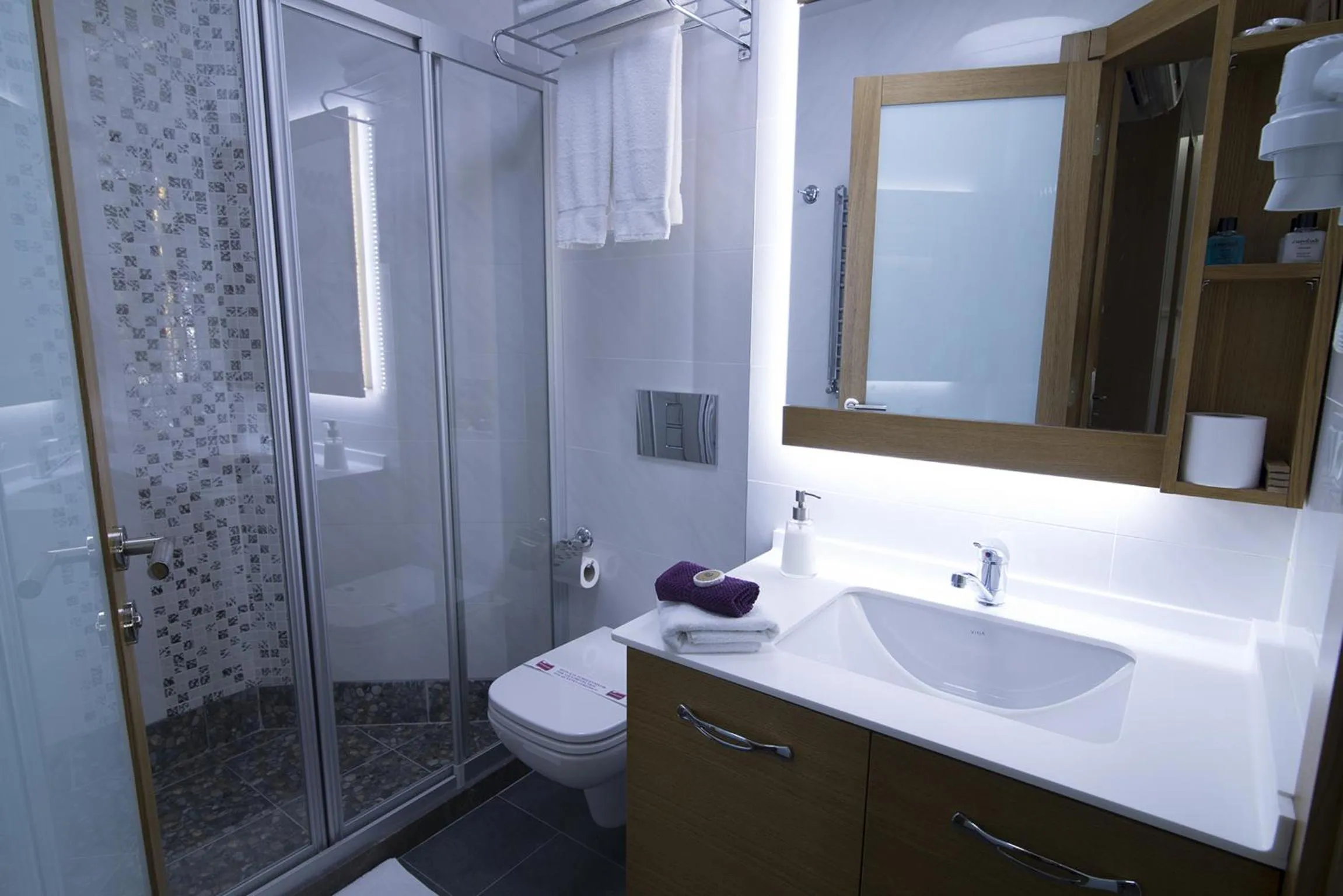 Bathroom in Cumbali Suite Hotel
