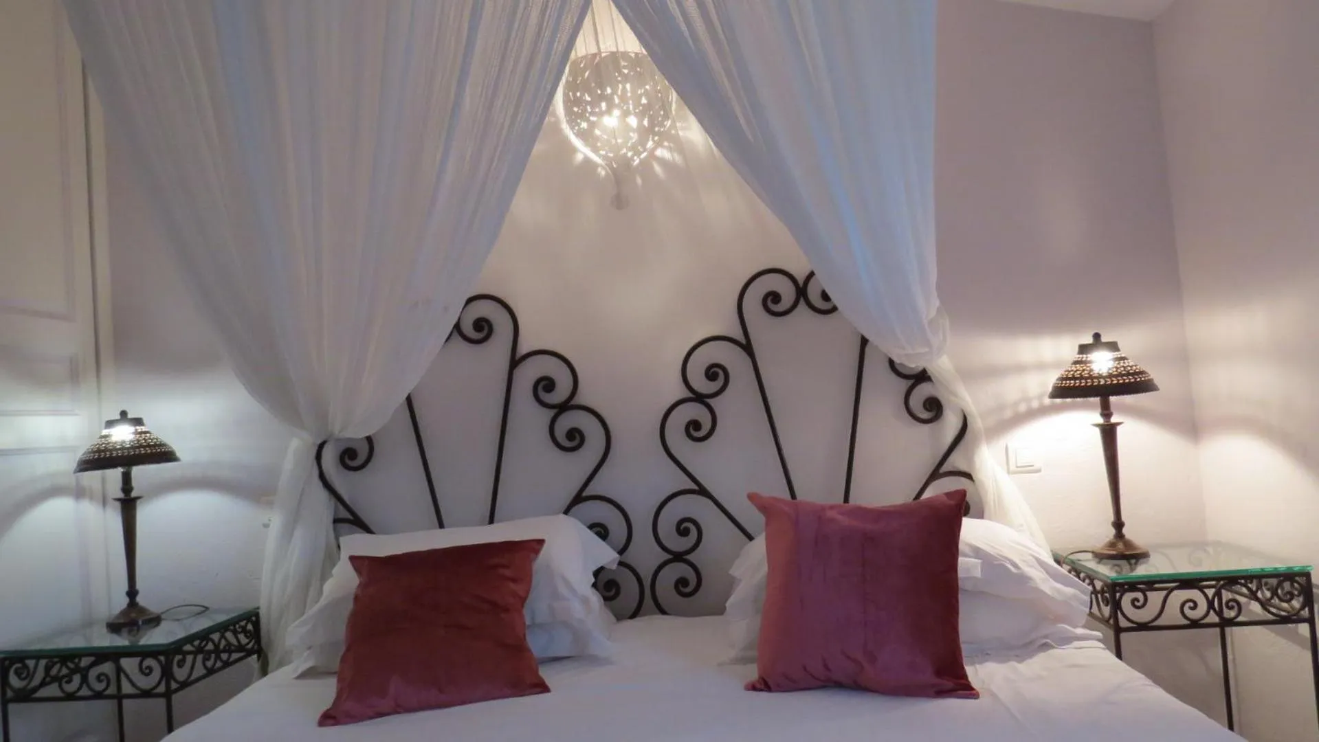 Bed in La Résidence du Moulin