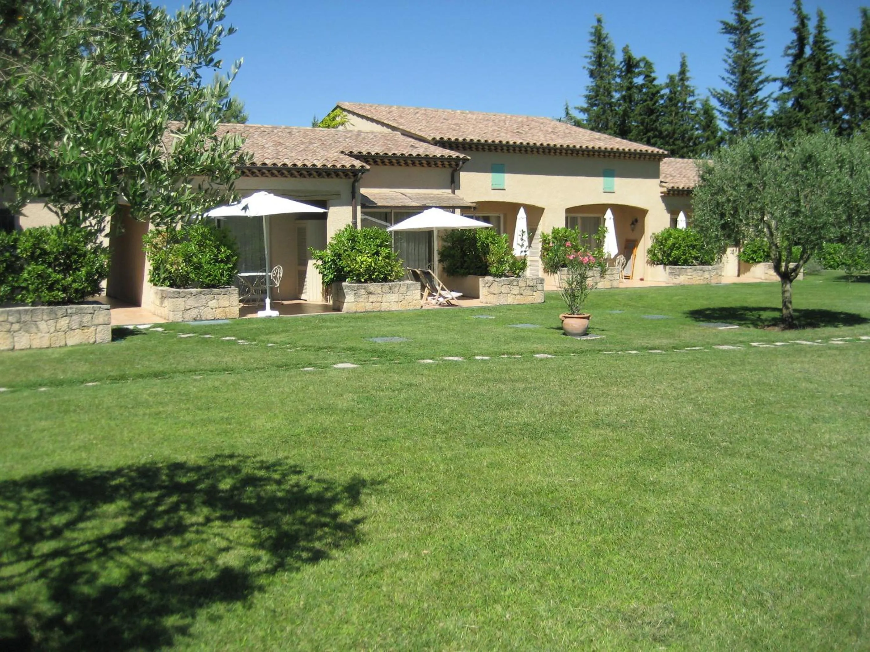 Facade/entrance in La Résidence du Moulin