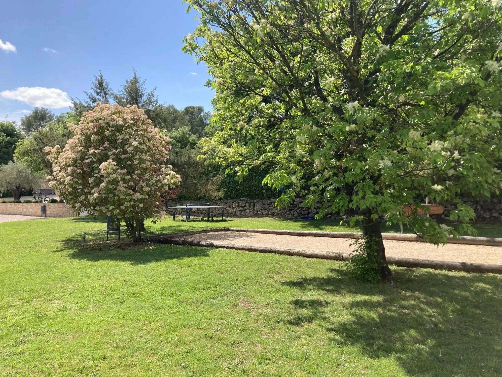 Garden in La Résidence du Moulin
