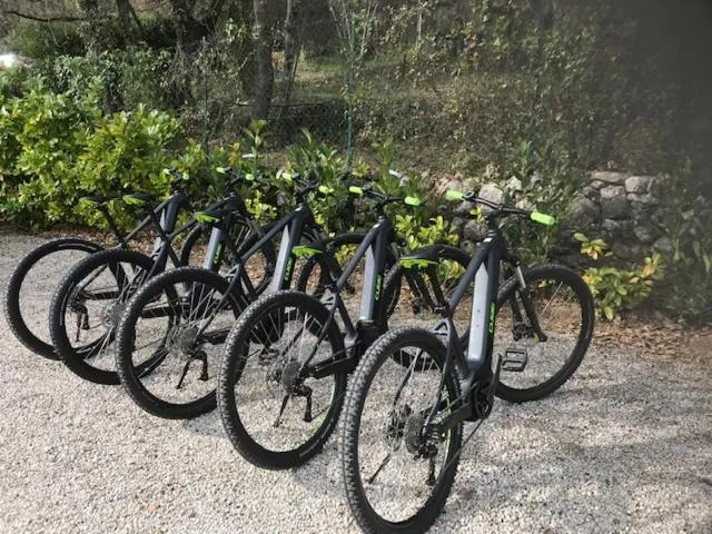 Cycling in La Résidence du Moulin