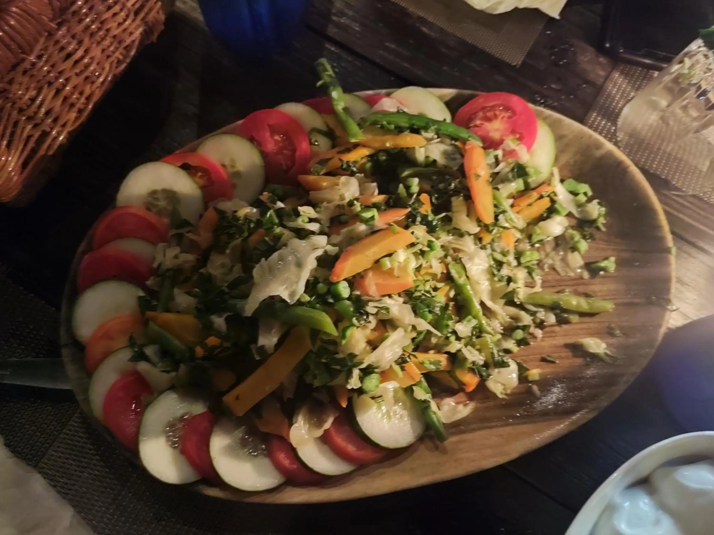 Restaurant/places to eat in Ltu Garden