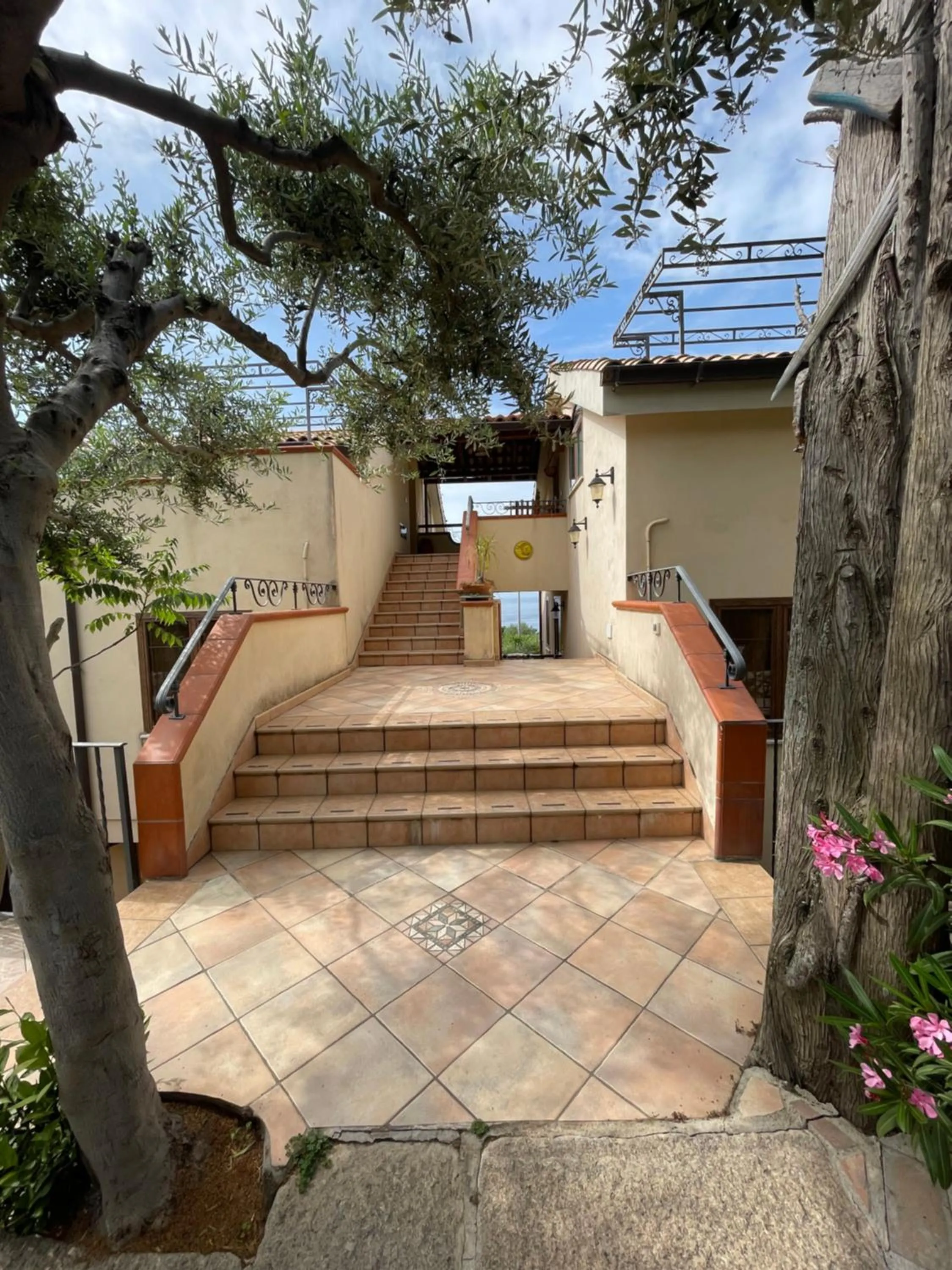 Property building in Appartamenti Pousada Michelino