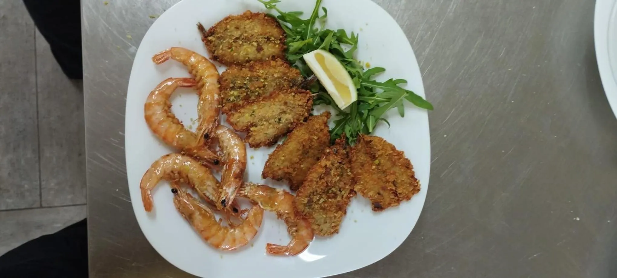 Restaurant/places to eat in Appartamenti Pousada Michelino