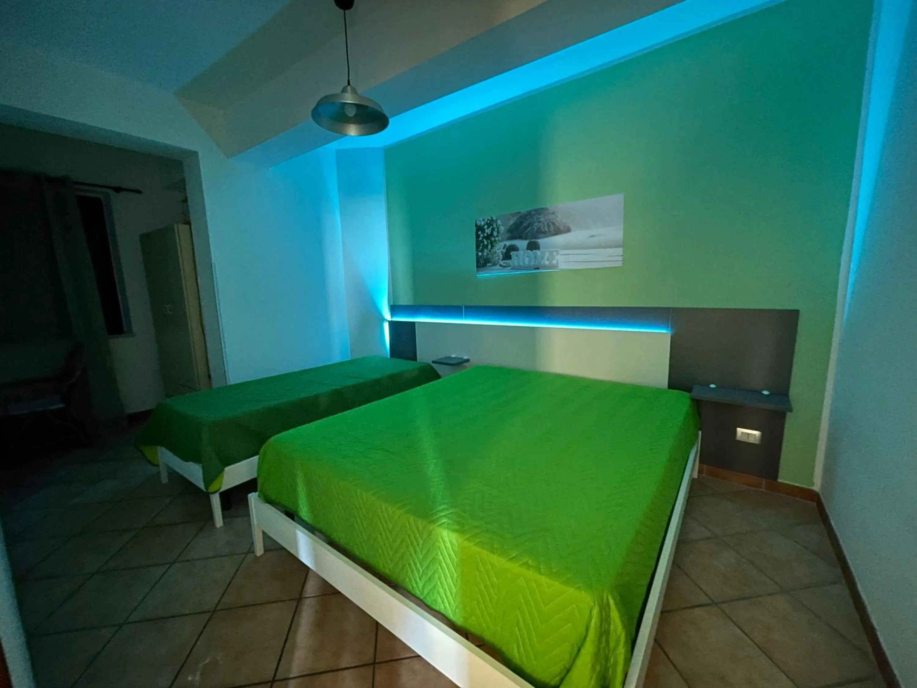 Bedroom, Bed in Appartamenti Pousada Michelino