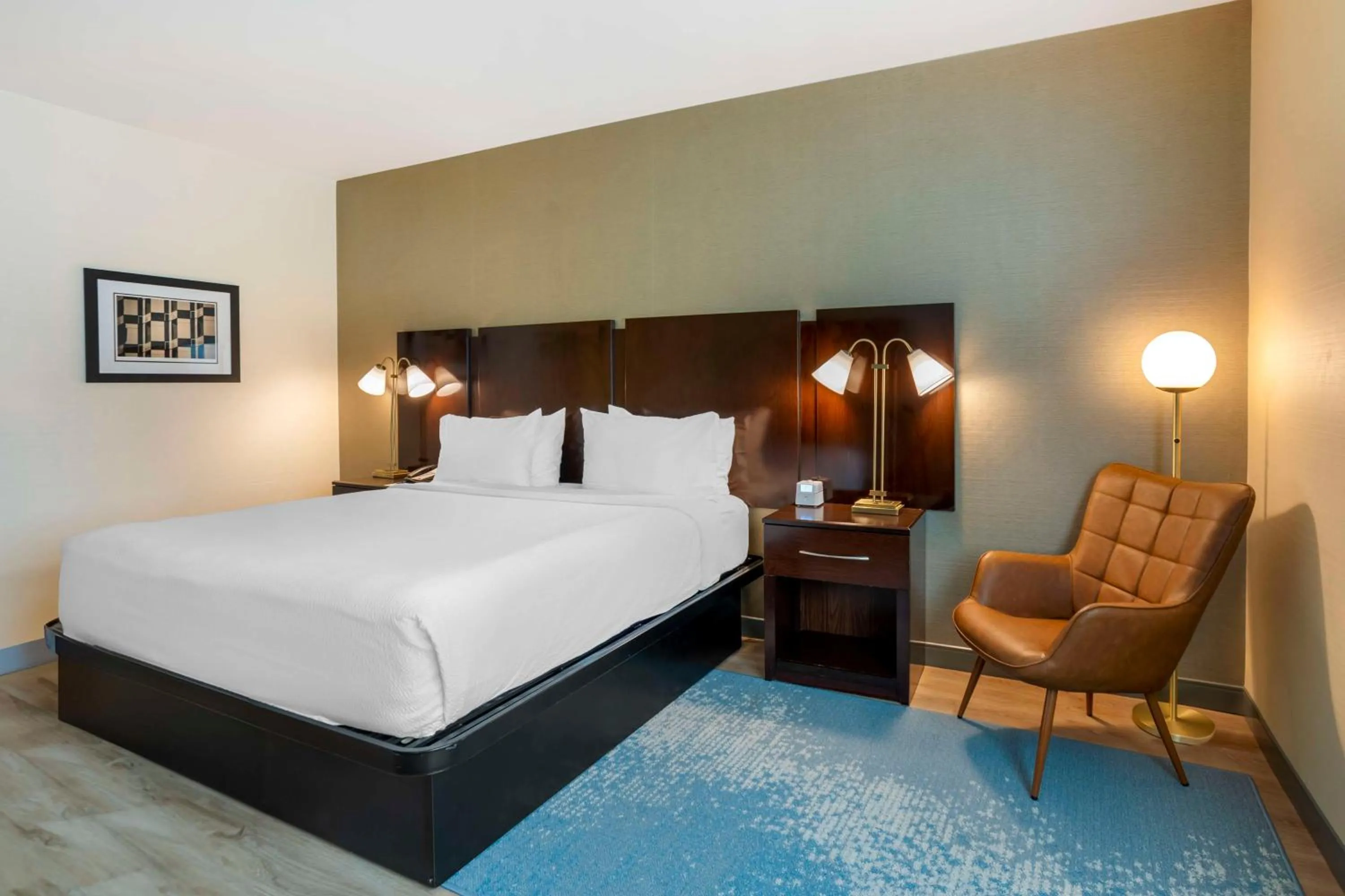 Bedroom, Bed in Best Western Plus - King of Prussia