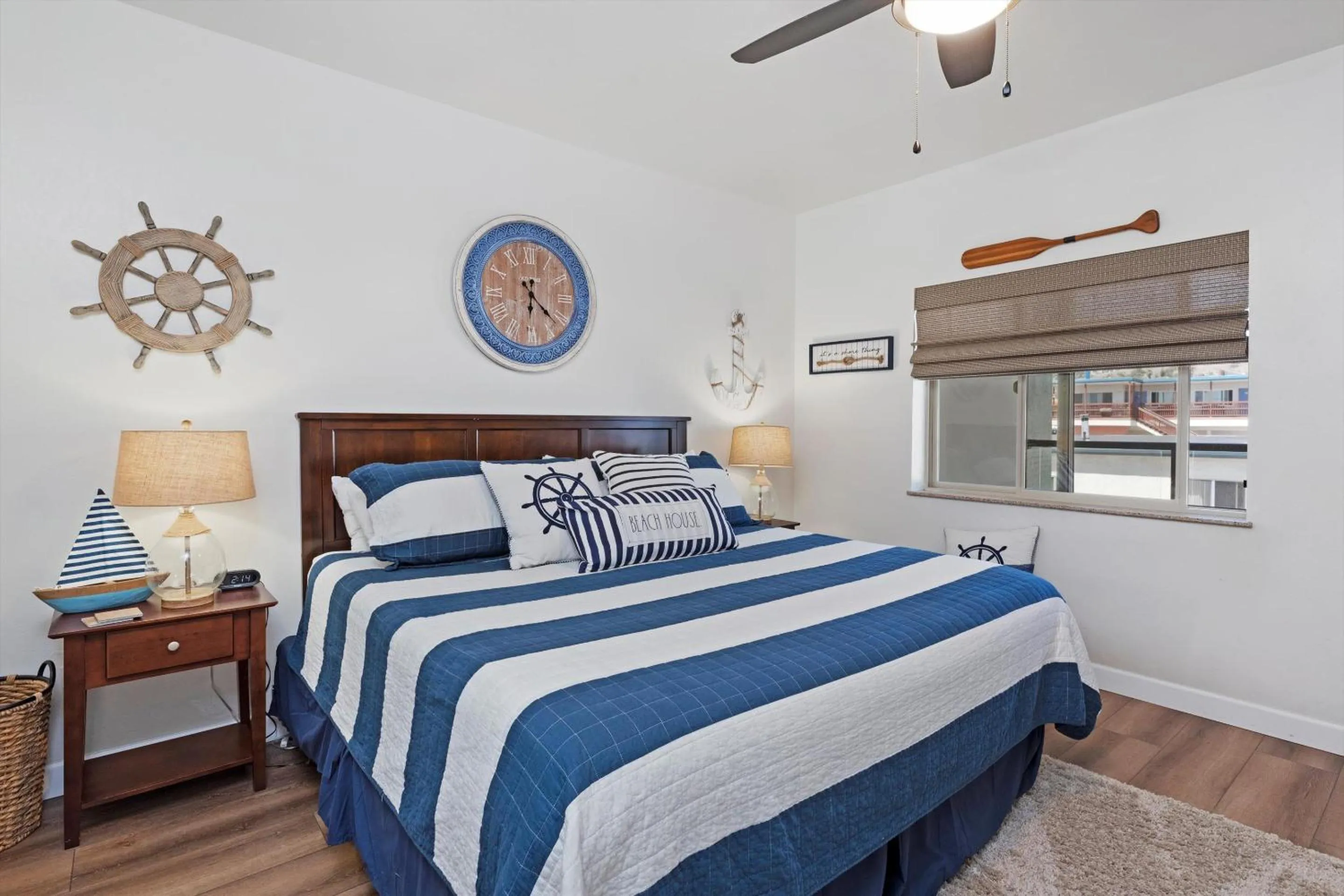 Bed in Beach House Inn & Suites