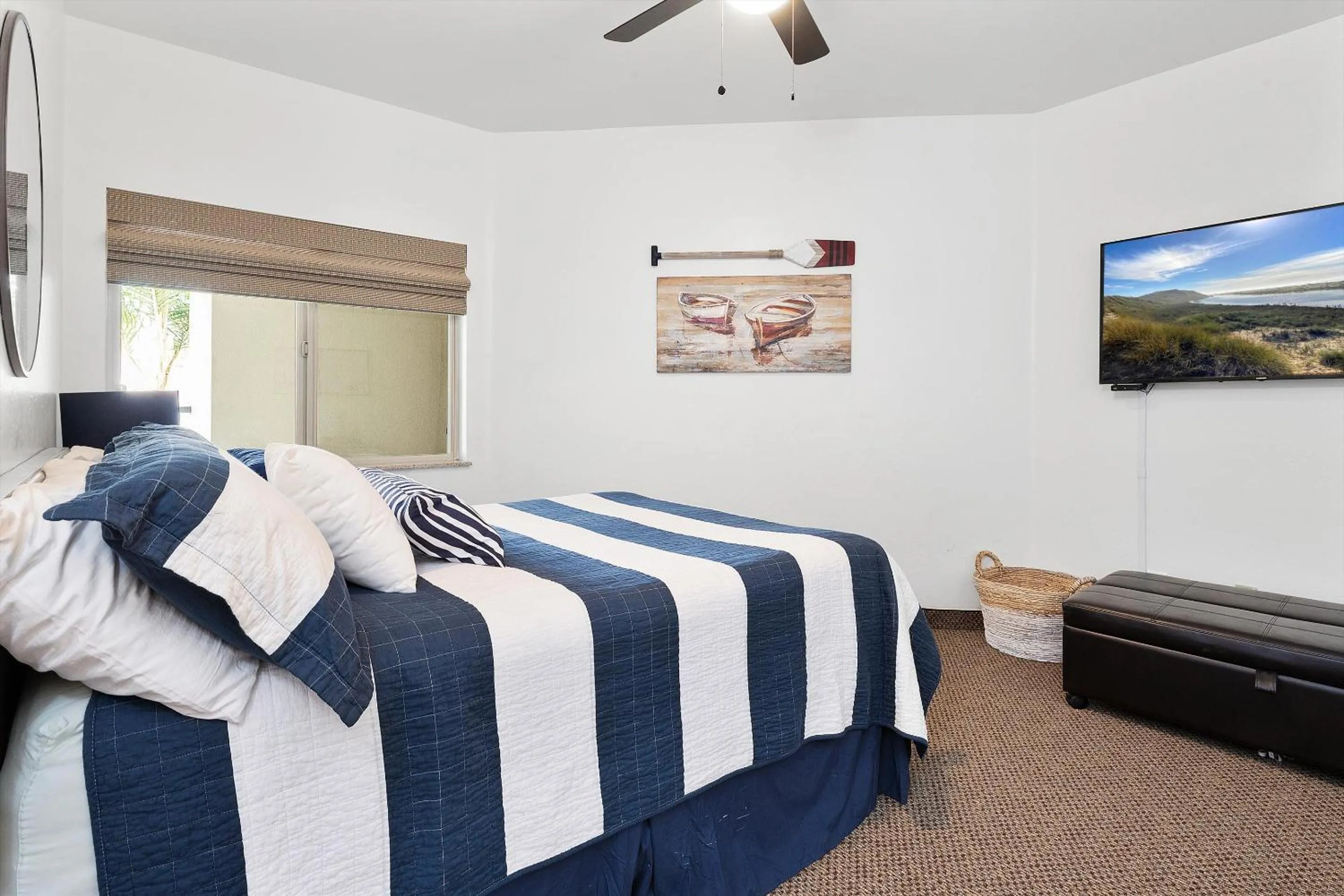 Bed in Beach House Inn & Suites