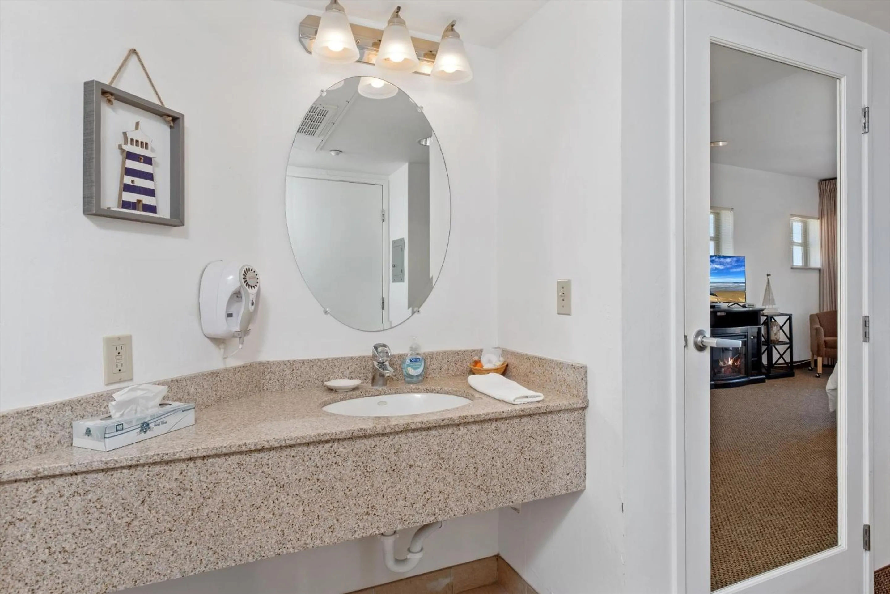 Bathroom in Beach House Inn & Suites