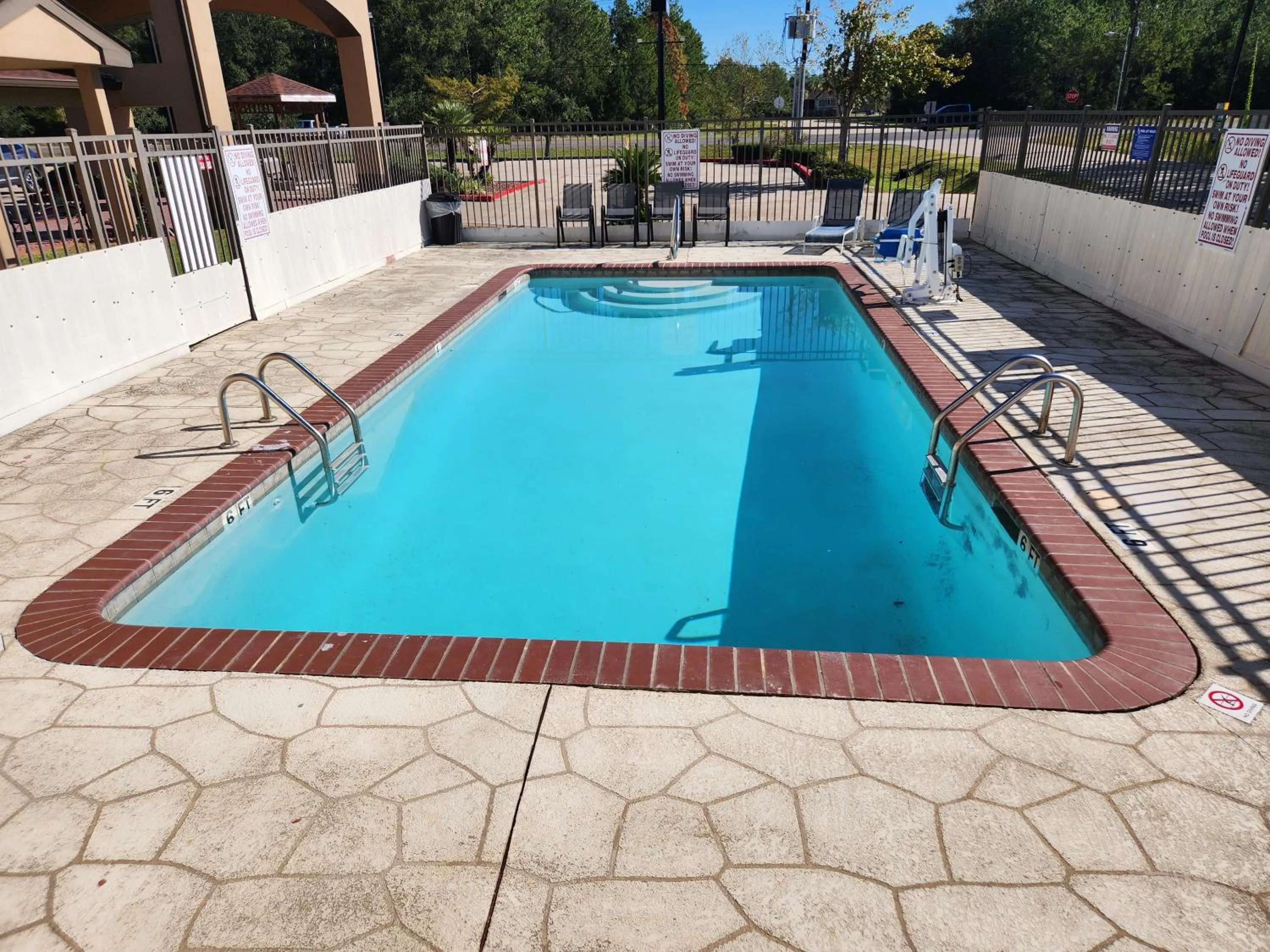 Swimming pool in Days Inn by Wyndham Lumberton