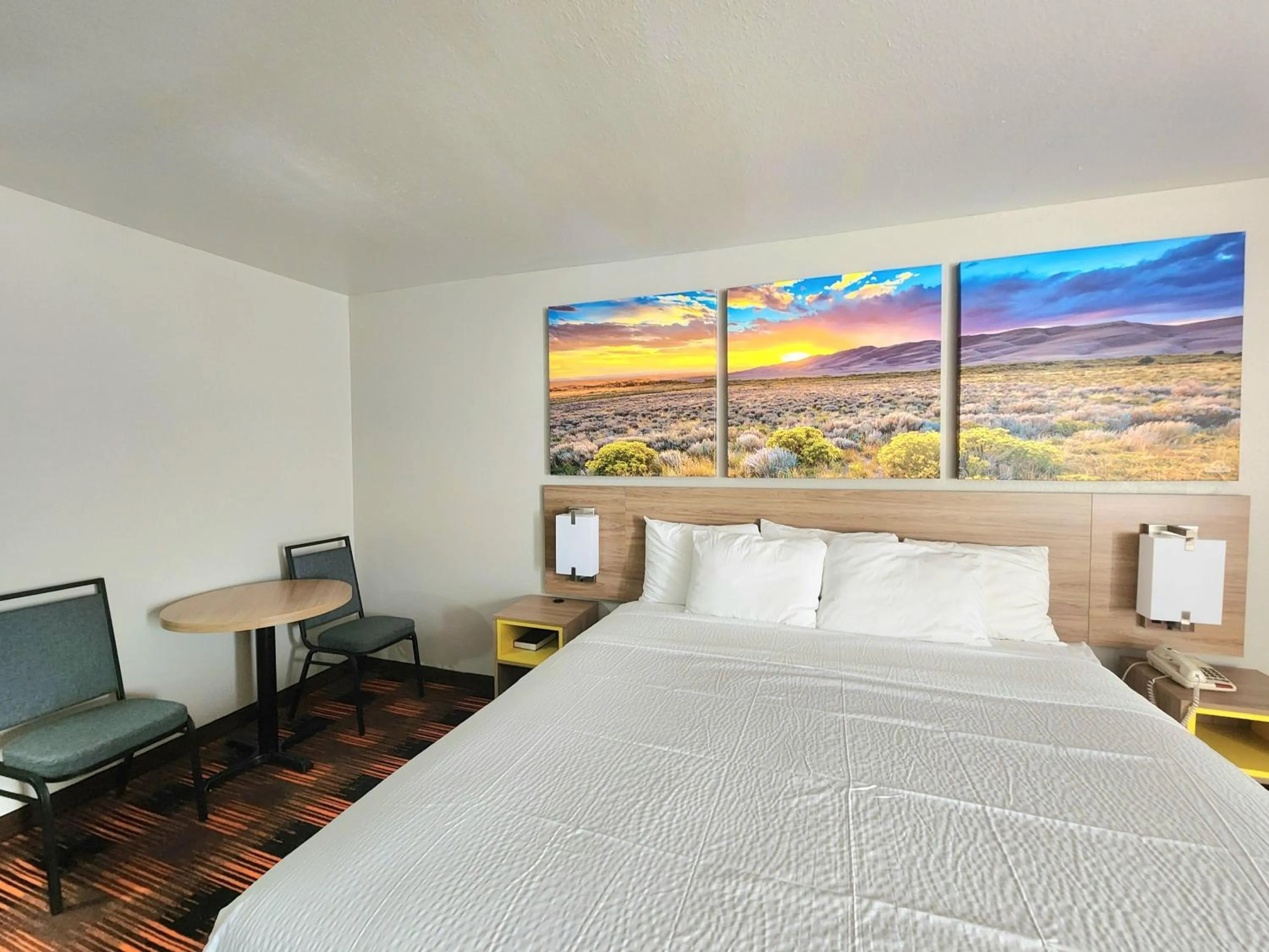 Bedroom, Bed in Days Inn by Wyndham Lumberton