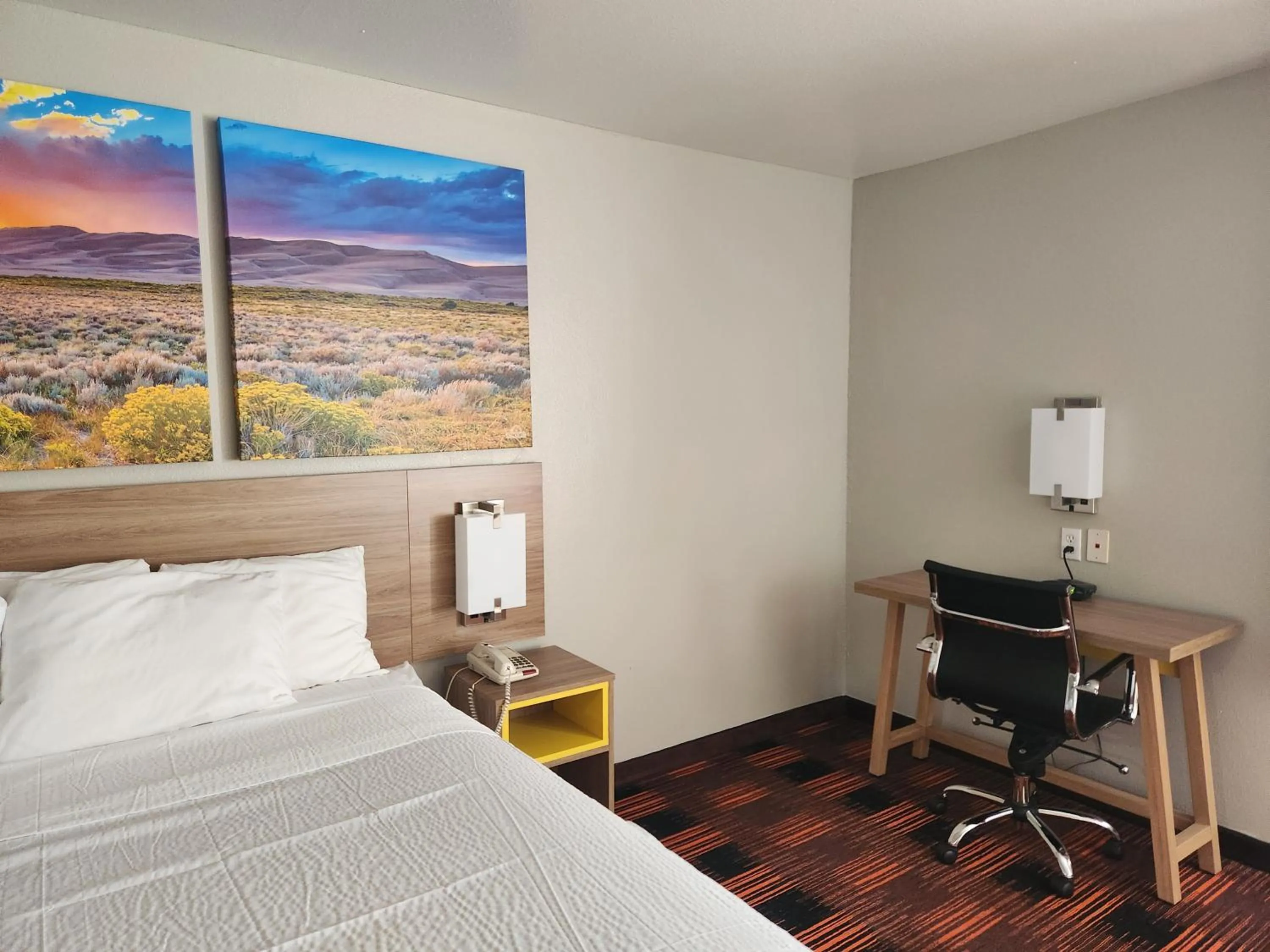 Bedroom, Bed in Days Inn by Wyndham Lumberton