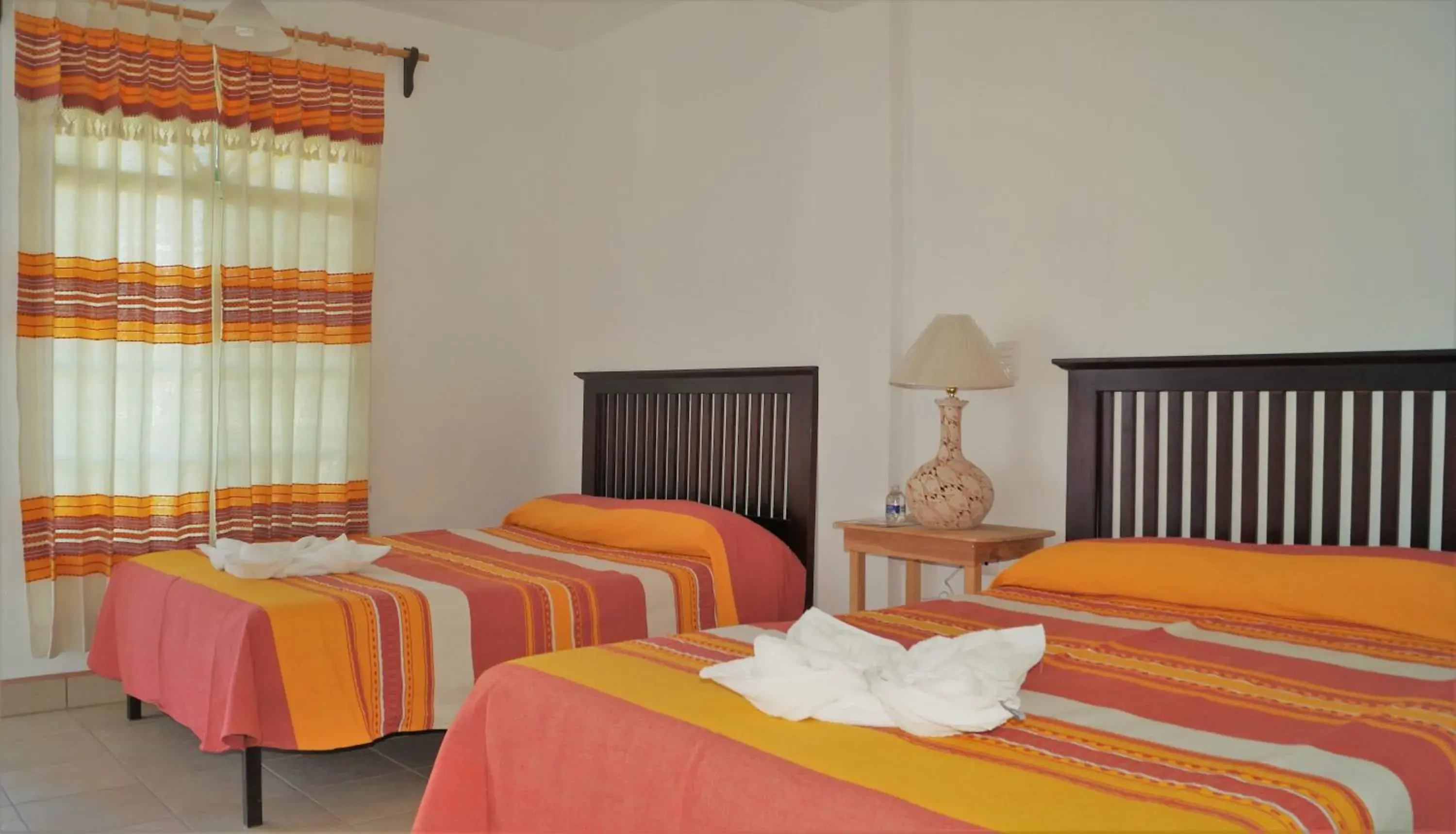 Twin Room in HOTEL CARMELITA MITLA Twin Room in HOTEL CARMELITA MITLA