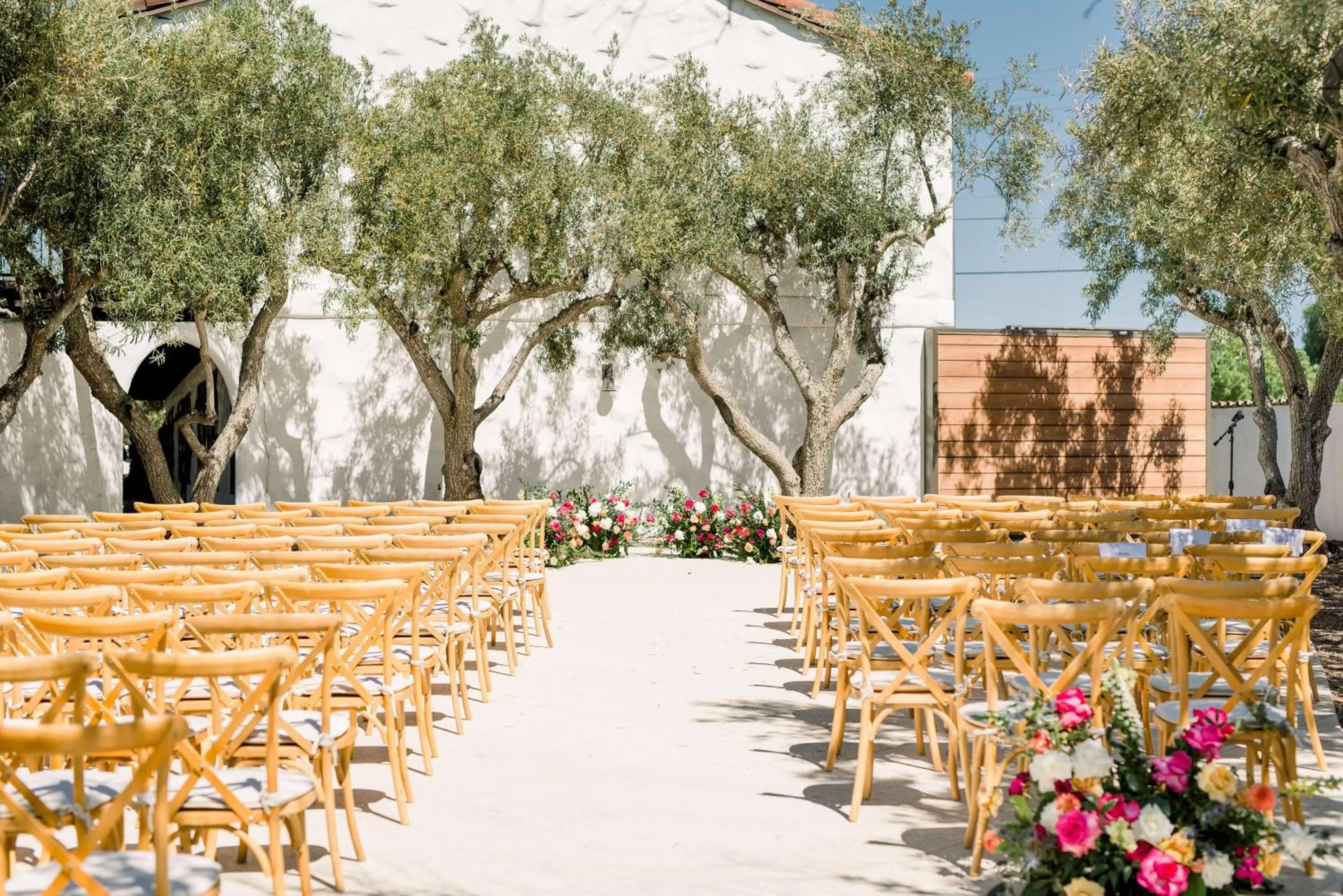 Property building in Hacienda de Leal - BW Signature Collection