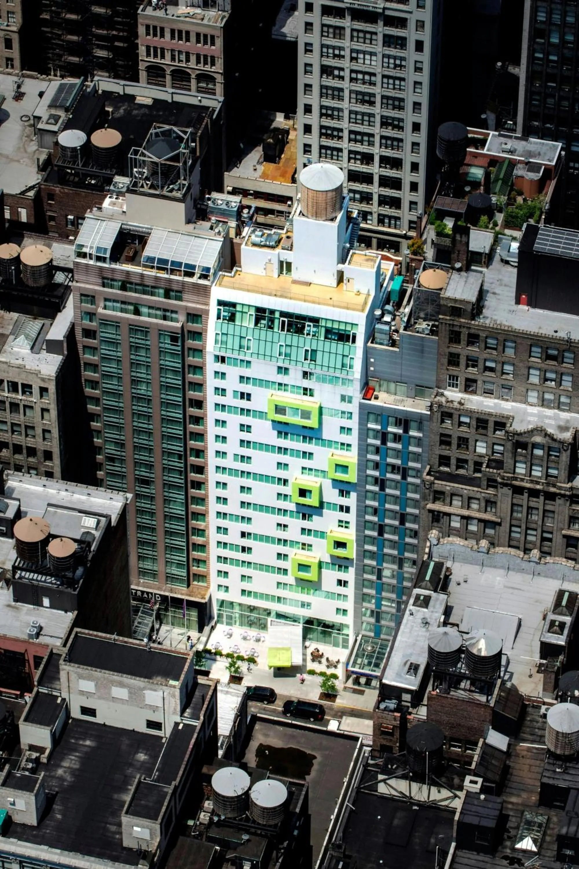 Property building in SpringHill Suites by Marriott New York Midtown Manhattan/Fifth Avenue