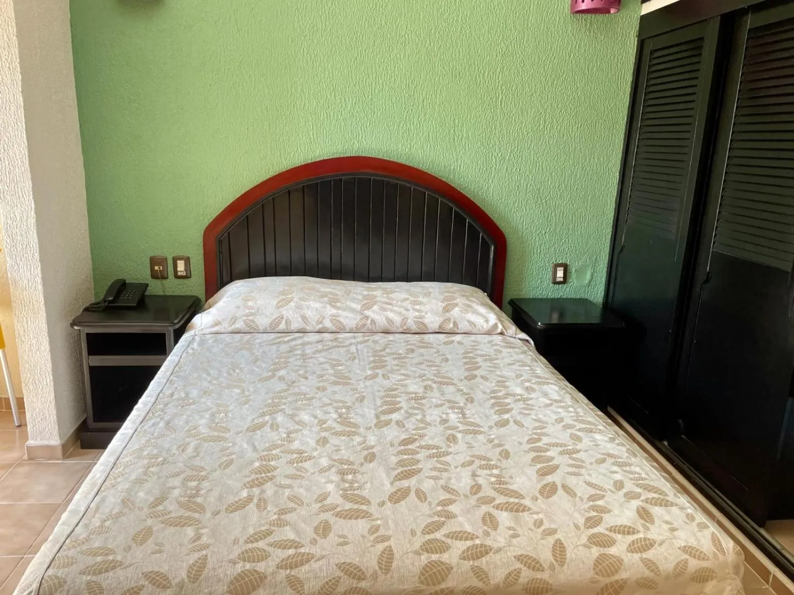 Bed in Suites Los Arcos